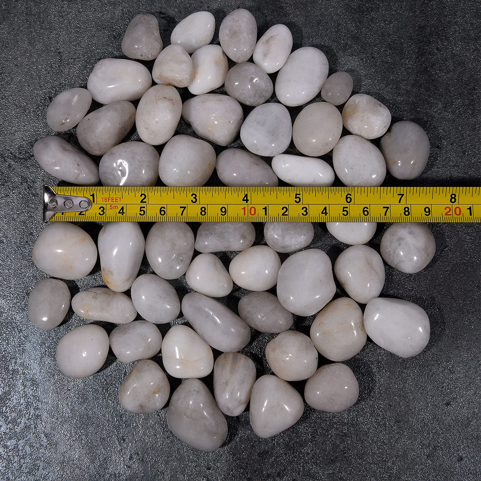 Hisredsun Pierres décoratives blanches de 1,8 kg, galets polis naturels pour pots de fleurs, roches de rivière pour l'aménagement paysager, remplissage de vases, plantes grasses, décoration d'aquarium