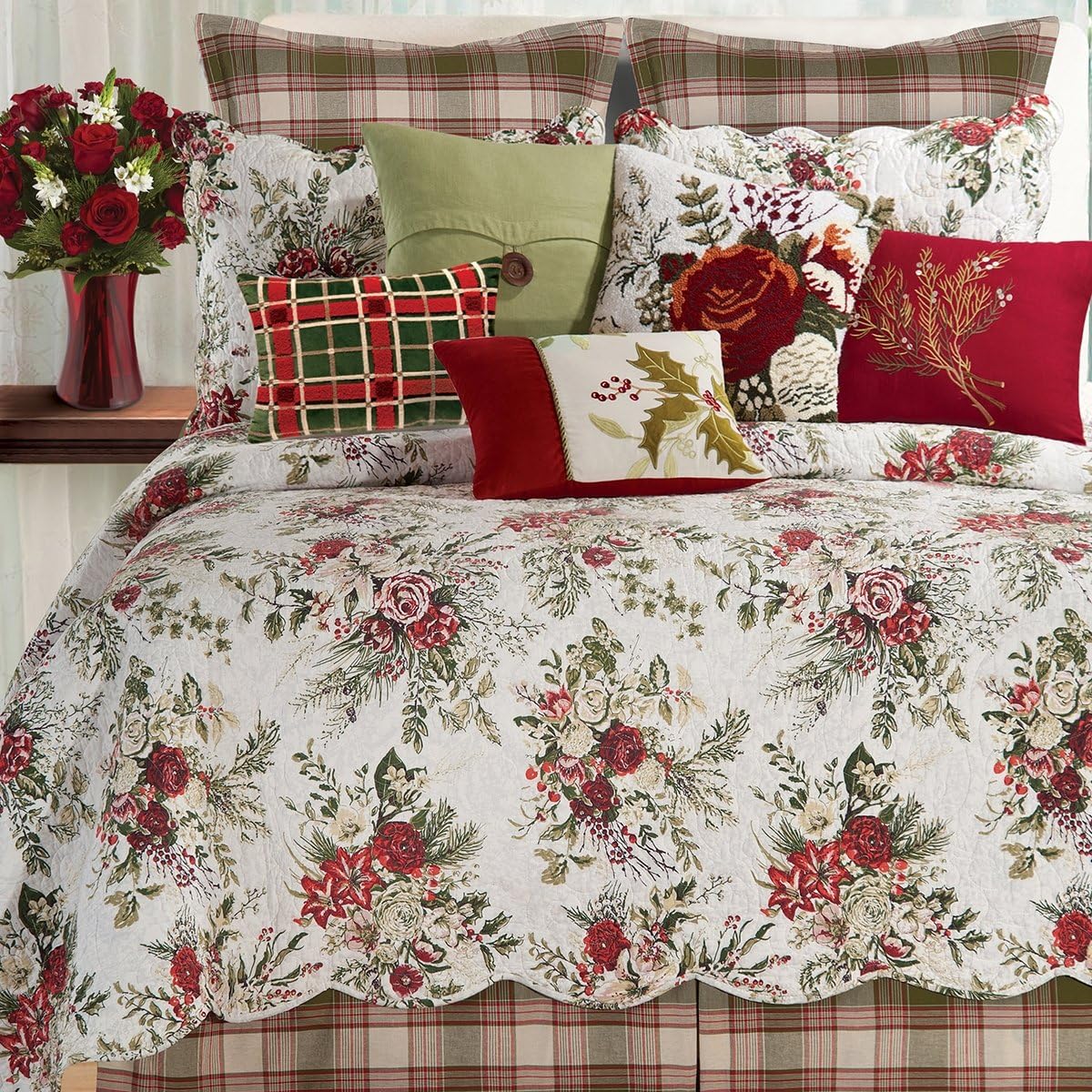 C&F Home Jardin Rouge Full/Queen Quilt, 90x92 Inches