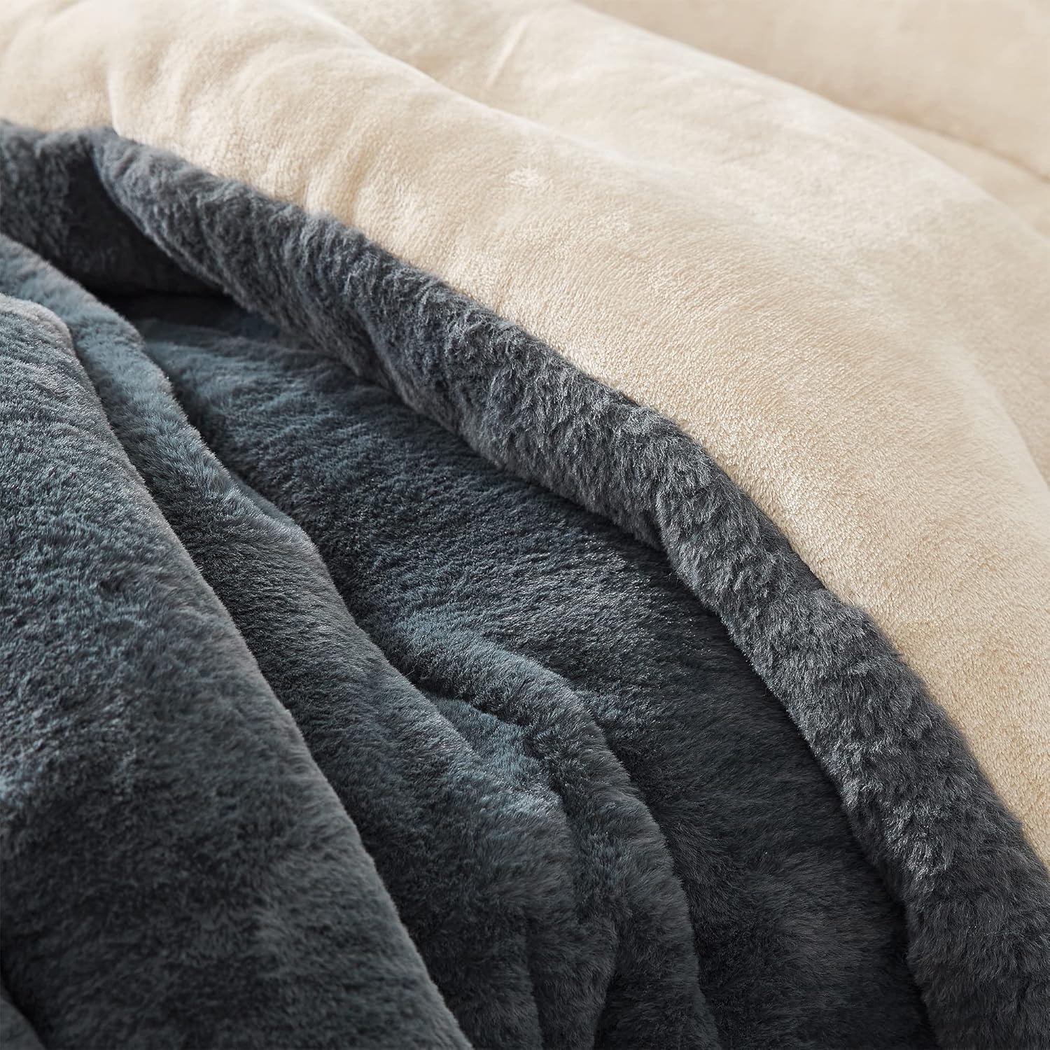 Byourbed Plumpy Pudgy Portly Chunky Bunny - Coma Inducer® Alaskan King Comforter - Poppy Seed Birch