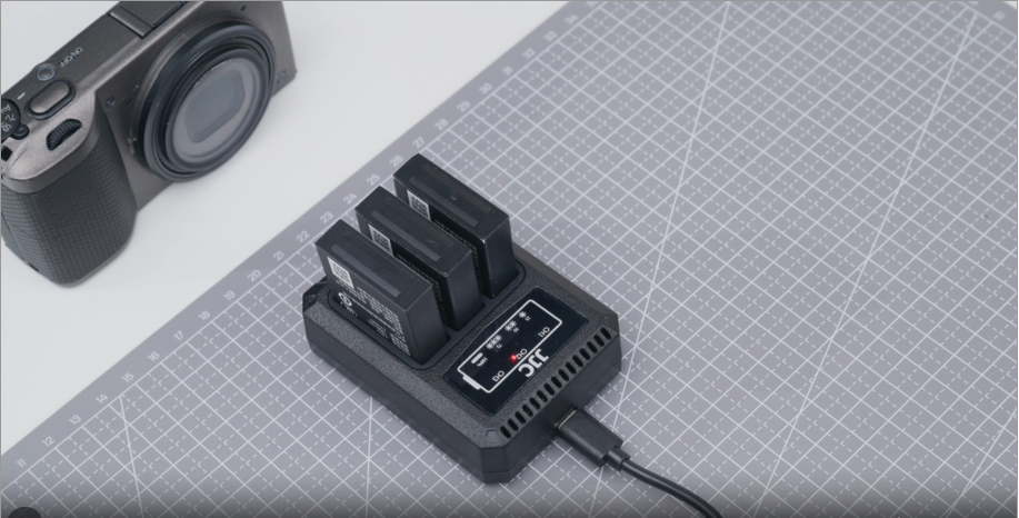 Amazon.com : Upgraded DB-120 Multi Battery USB Charger with USB-C