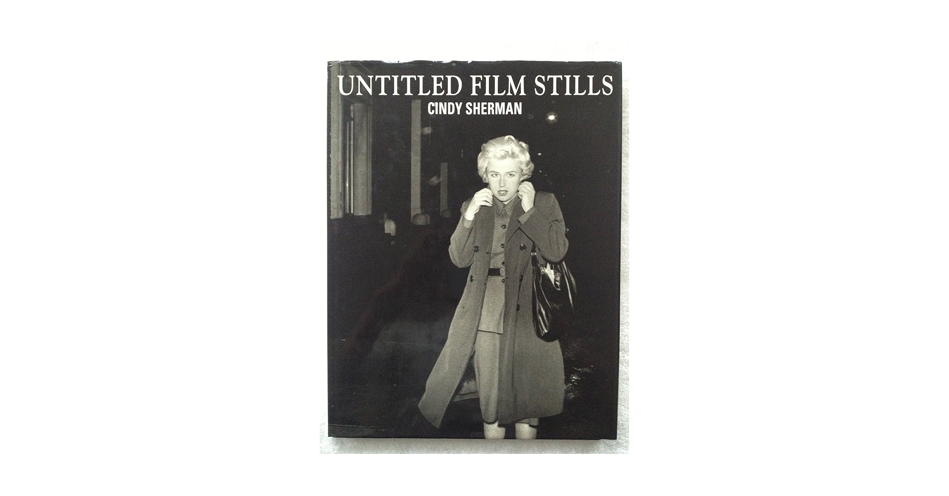 【Untitled Film Stills】 Cindy Sherman Untitled Film Still #4, 1977 - Cindy Sherman - WikiArt.org