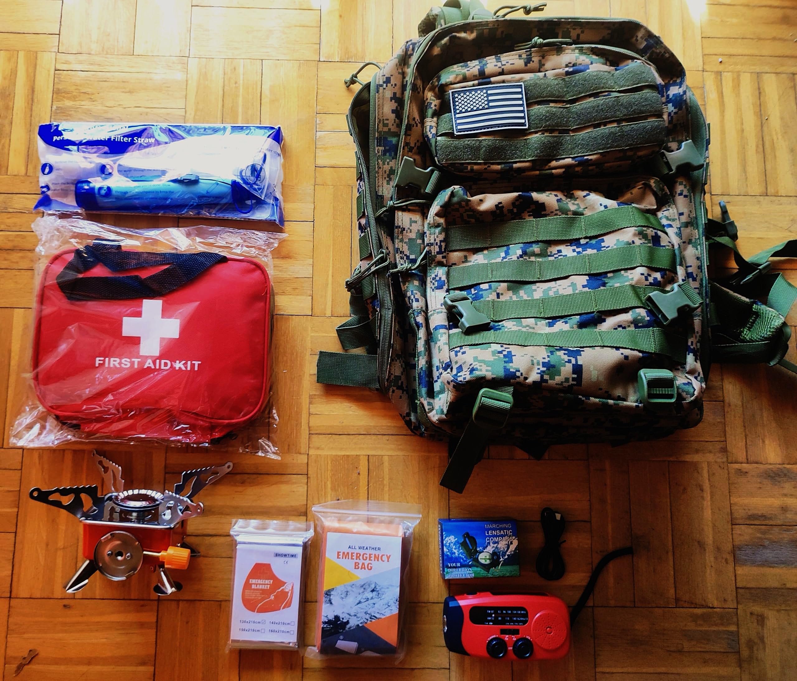 Kit Supervivencia Especial apagon Completo! Mochila potabilizador Camping Gas Radio a manivela Linterna etc