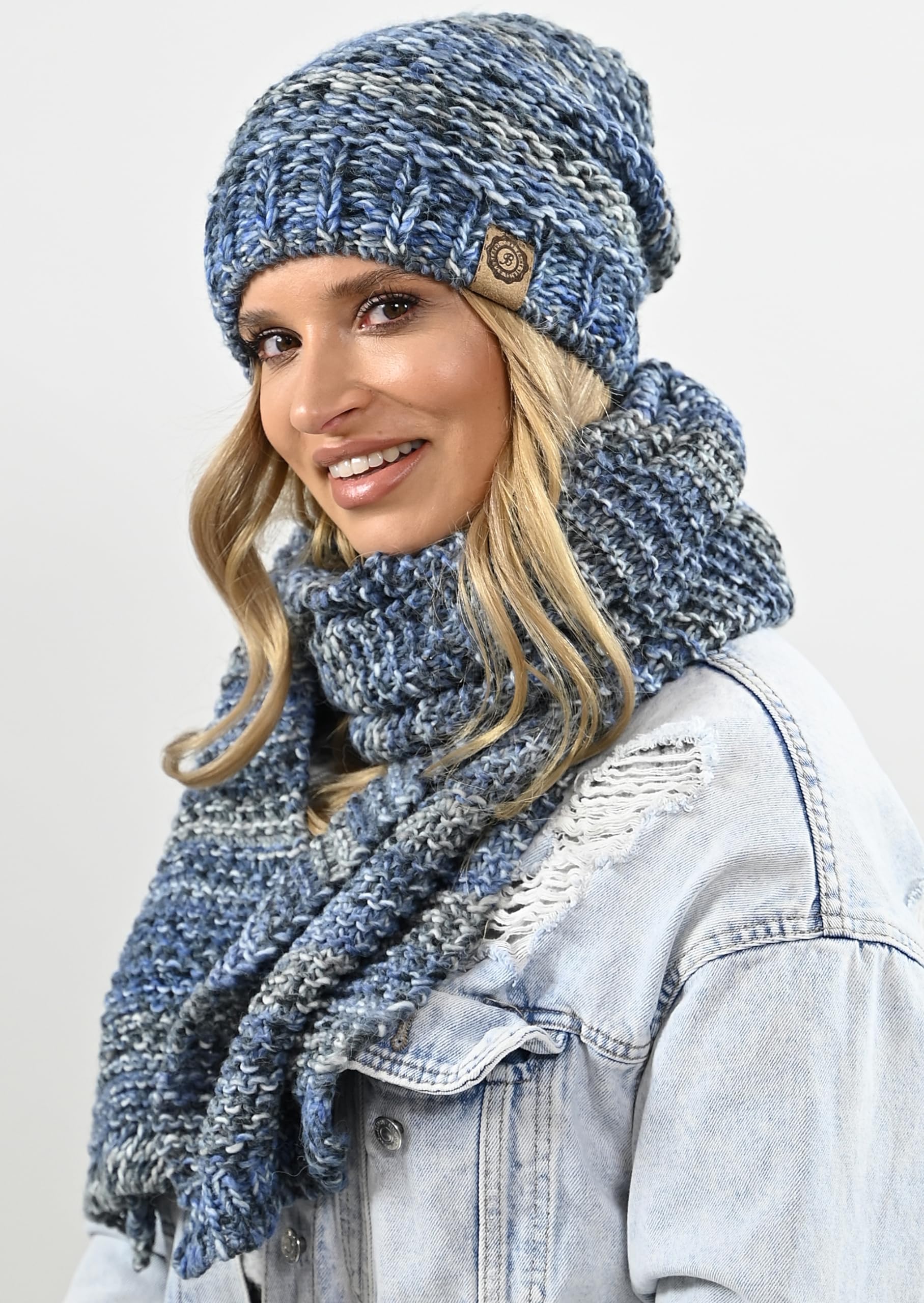 Alur Mütze Damen Beanie mit Schal Set Wintermütze Strickmütze - Warme Elastisch Elegant Winter Mütze Schal Eko - Weiches Garn Stilvoll Universell Warm