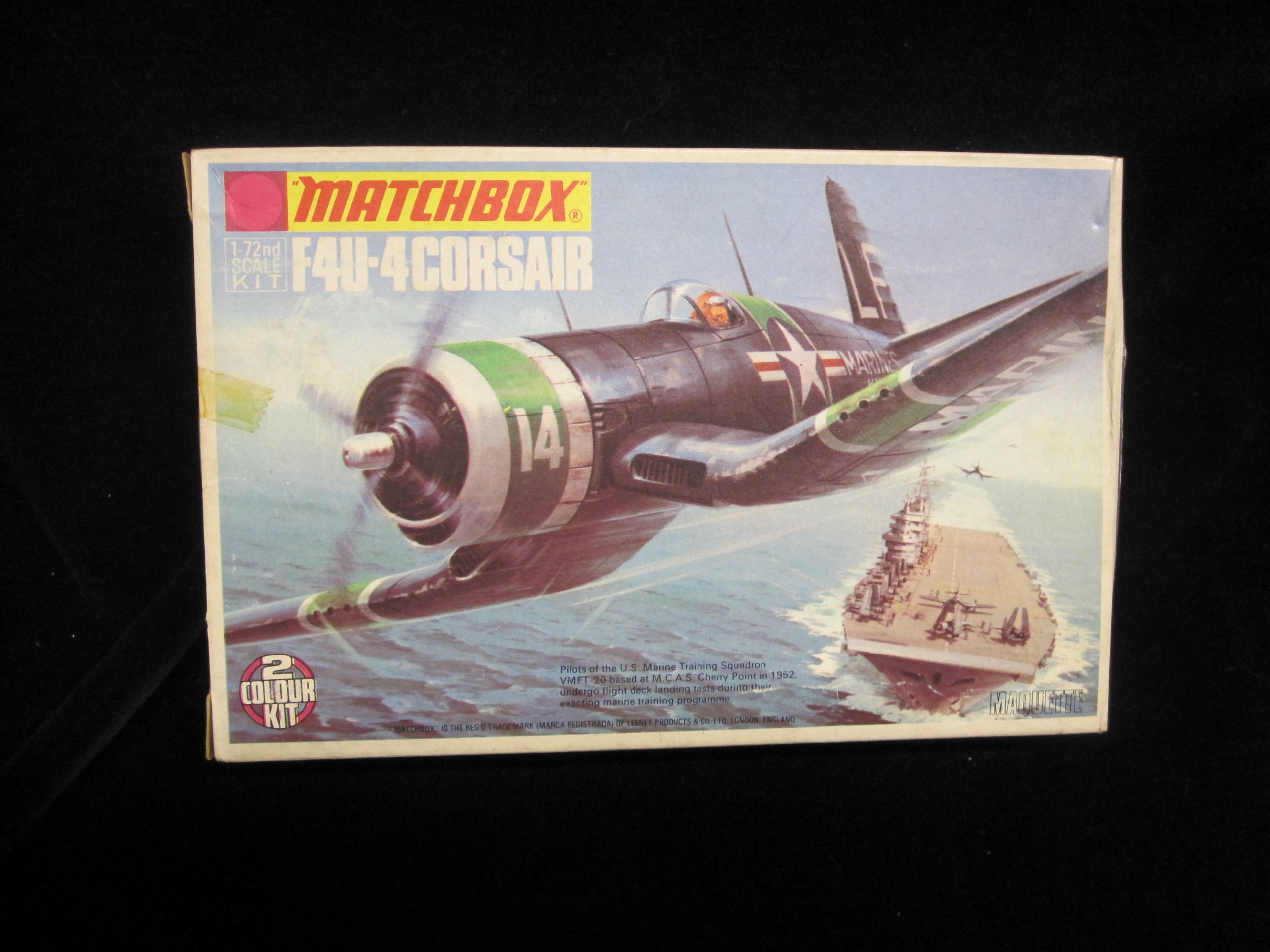 Maquette F4U-4 Corsair Matchbox 1:72 avion miniature militaire vintage 1973