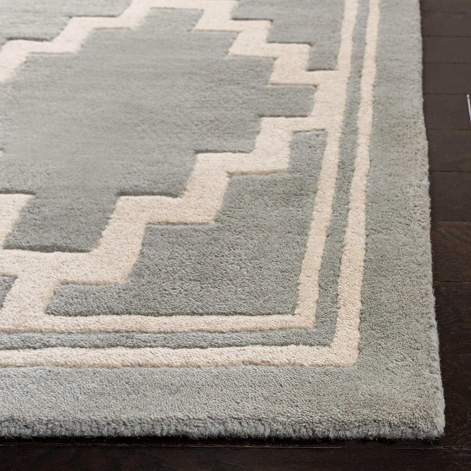 SAFAVIEH Chatham Collection Area Rug - 5' Square, Grey & Ivory, Handmade Trellis Wool, Ideal for High Traffic Areas in Living Room, Bedroom (CHT743E)