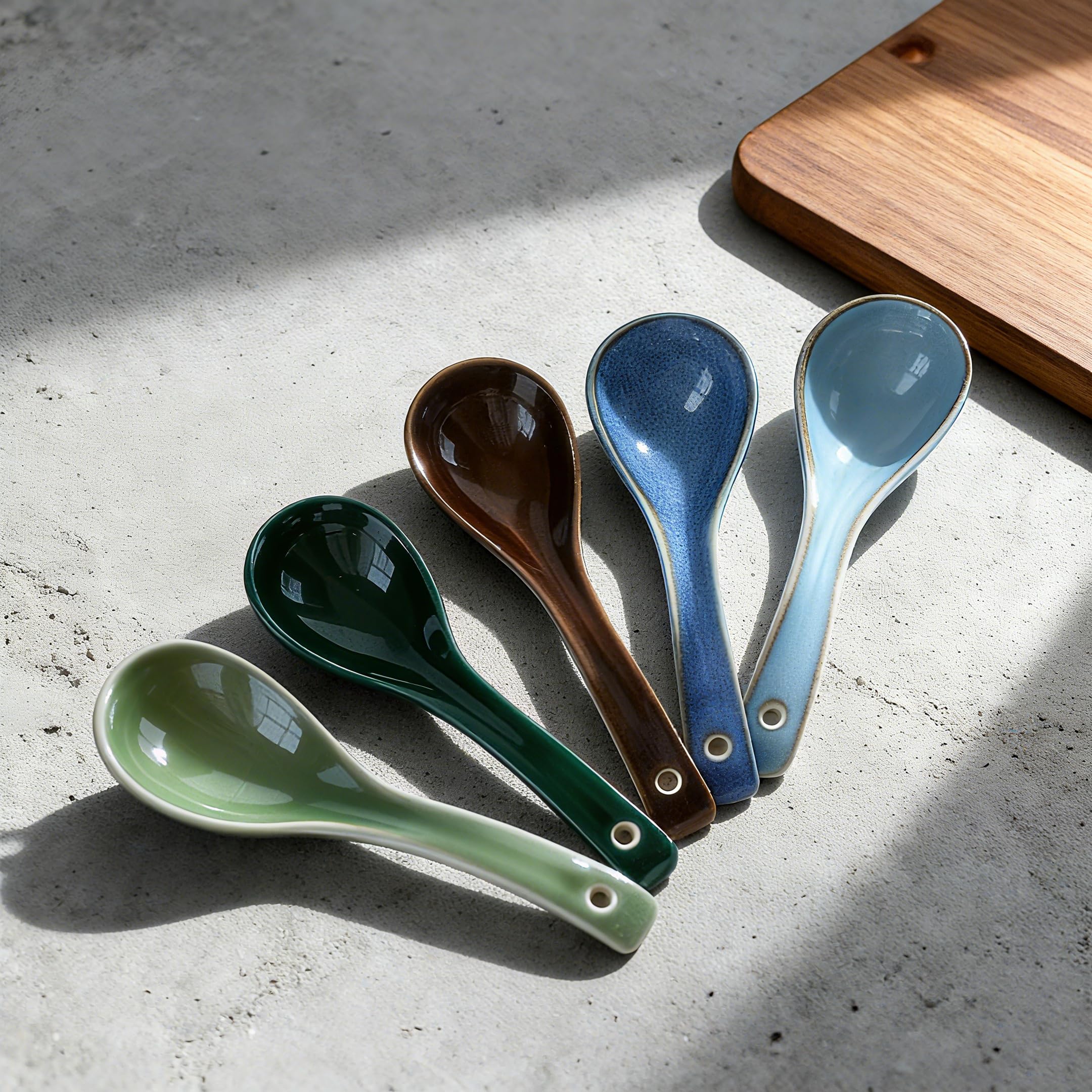 Raelitego 5Pcs Ceramic Asian Soup Spoons, Chinese Japanese Soup Spoons