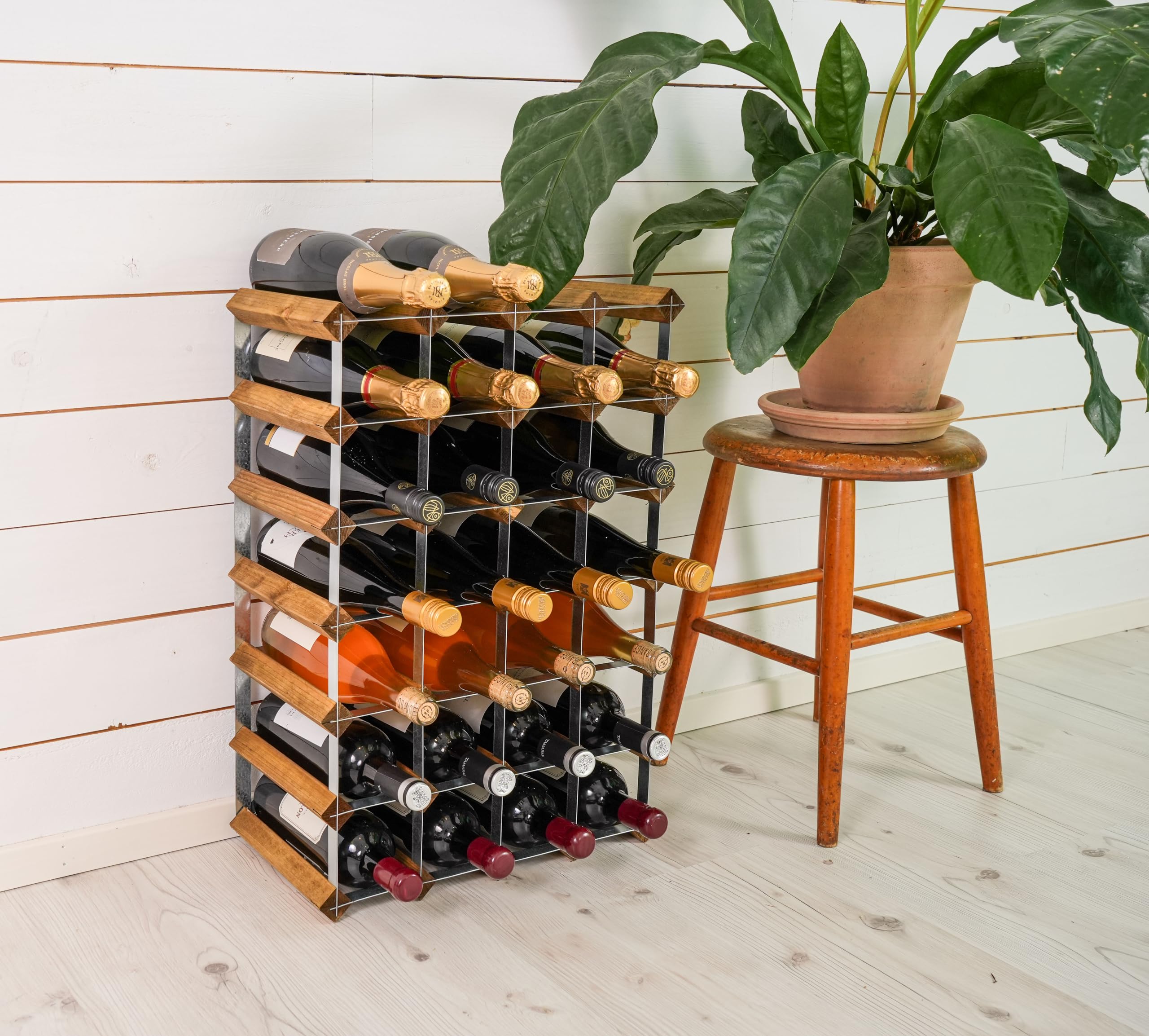 Portabottiglie per 30 bottiglie. Legno chiaro, consegnato smontato