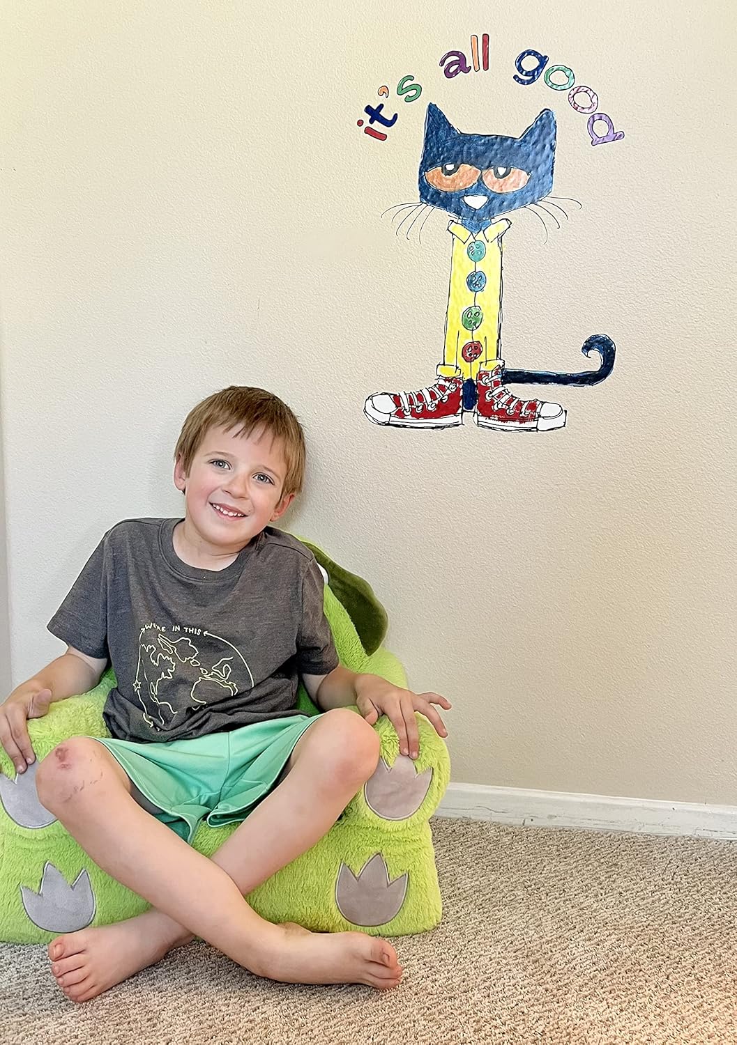 Pete The Cat Nursery Decal - 20" x 25" Vinyl Wall Art | Kids Bedroom & Living Room Cartoon Cat Character Decor