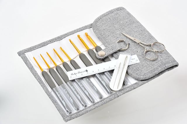 Gift SET TULIP ETIMO Cushion Grip Gold 8 Crochet Hooks Royal Silver TES-002