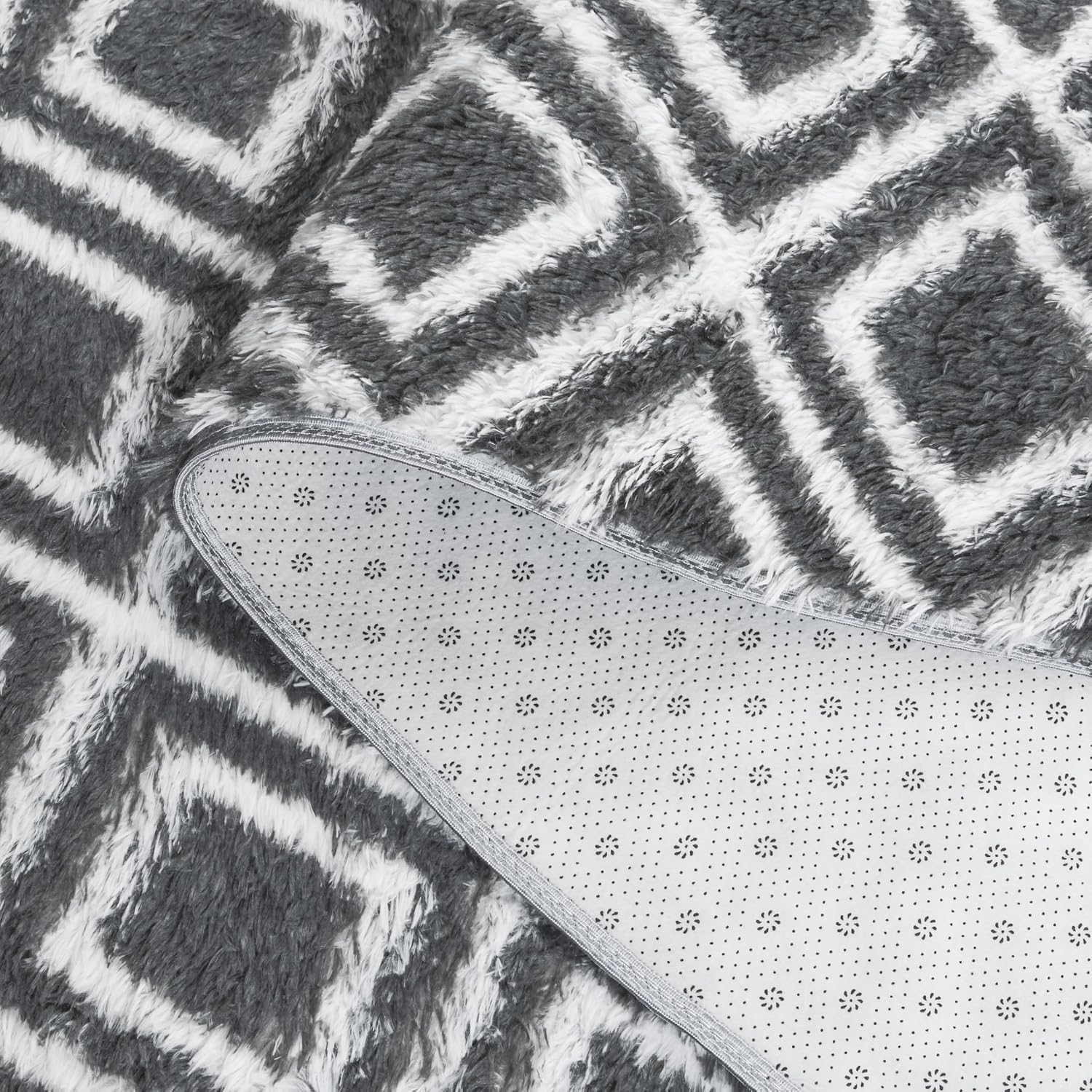 SAFAVIEH Rainbow Shag Collection Area Rug - 8' x 10', Charcoal & White, Slip Resistant, Non-Shedding & Easy Care, 1.6-inch Thick, Ideal for Living Room, Bedroom, Home Office, Dining Space (RBO102H-8)