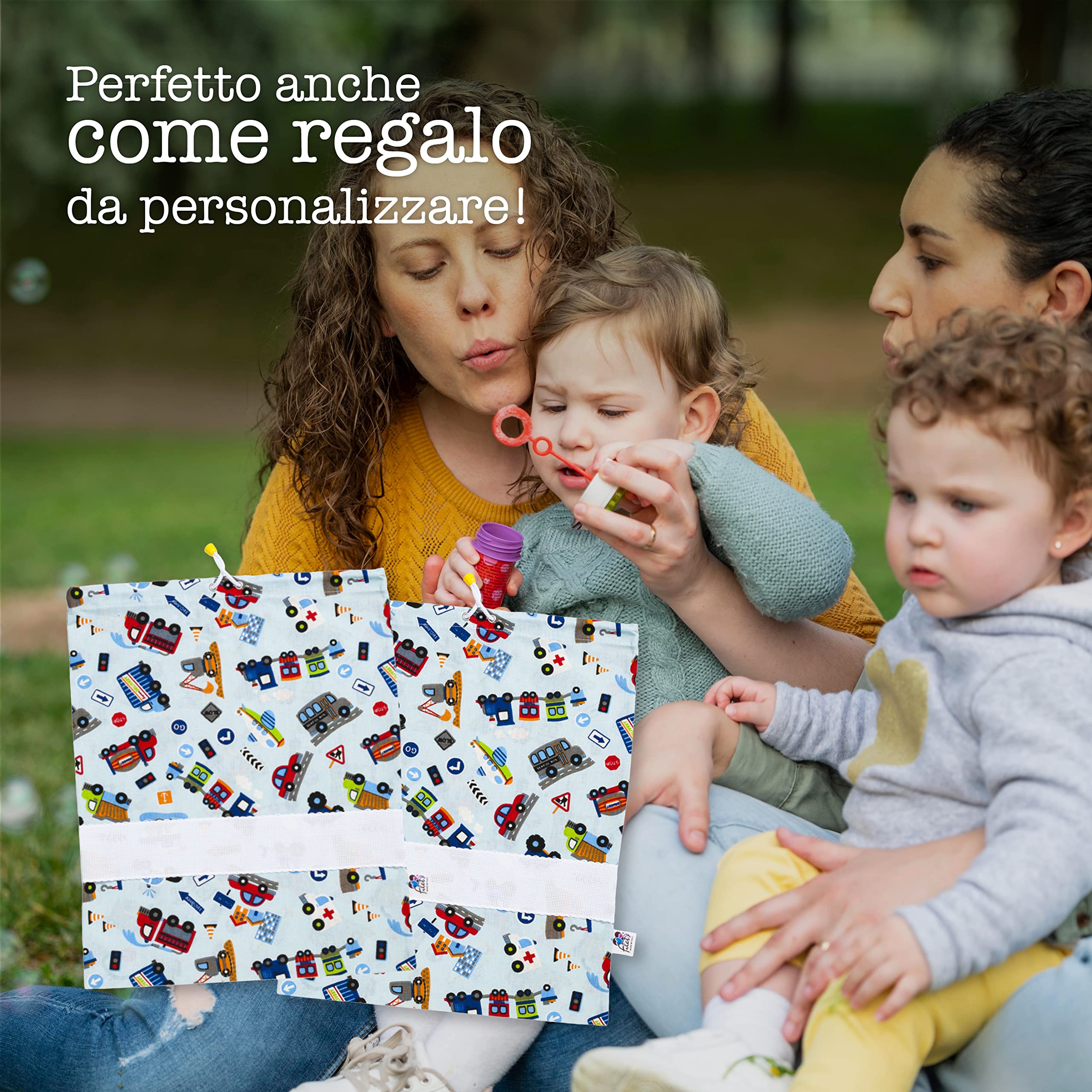 Filet - Set 2 Sacchetti Asilo in cotone 100% con stampa Macchinine | Inserto in Tela Aida da Ricamare | Made in Italy | 42 x 34 cm | Ideali per il cambio, per le scarpe, per lo sport