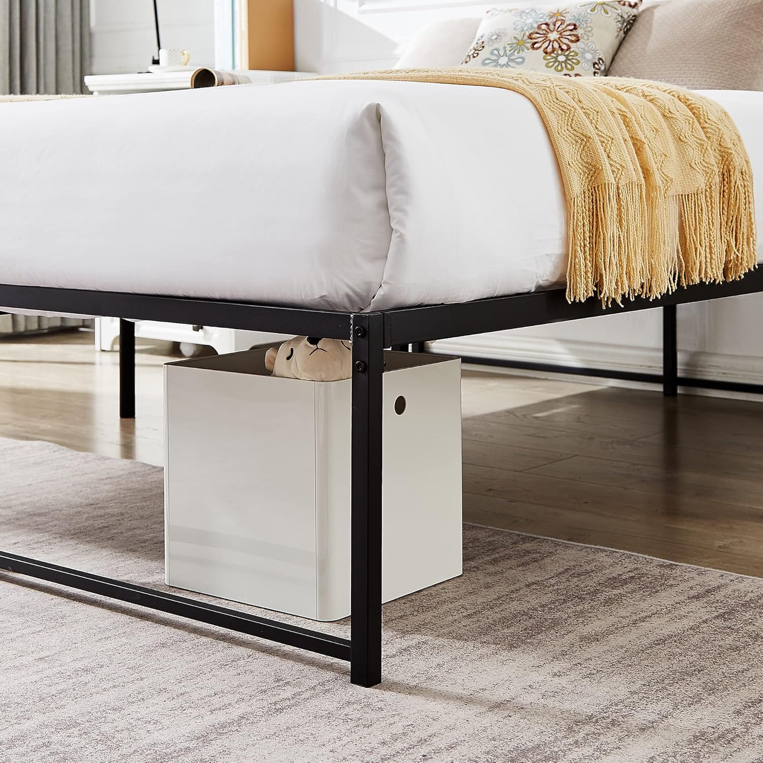 VECELO 16" Metal Platform Tall Bed Frame,Mattress Foundation/No Box Spring Needed/Heavy Duty Steel Slat Support (Queen Size)