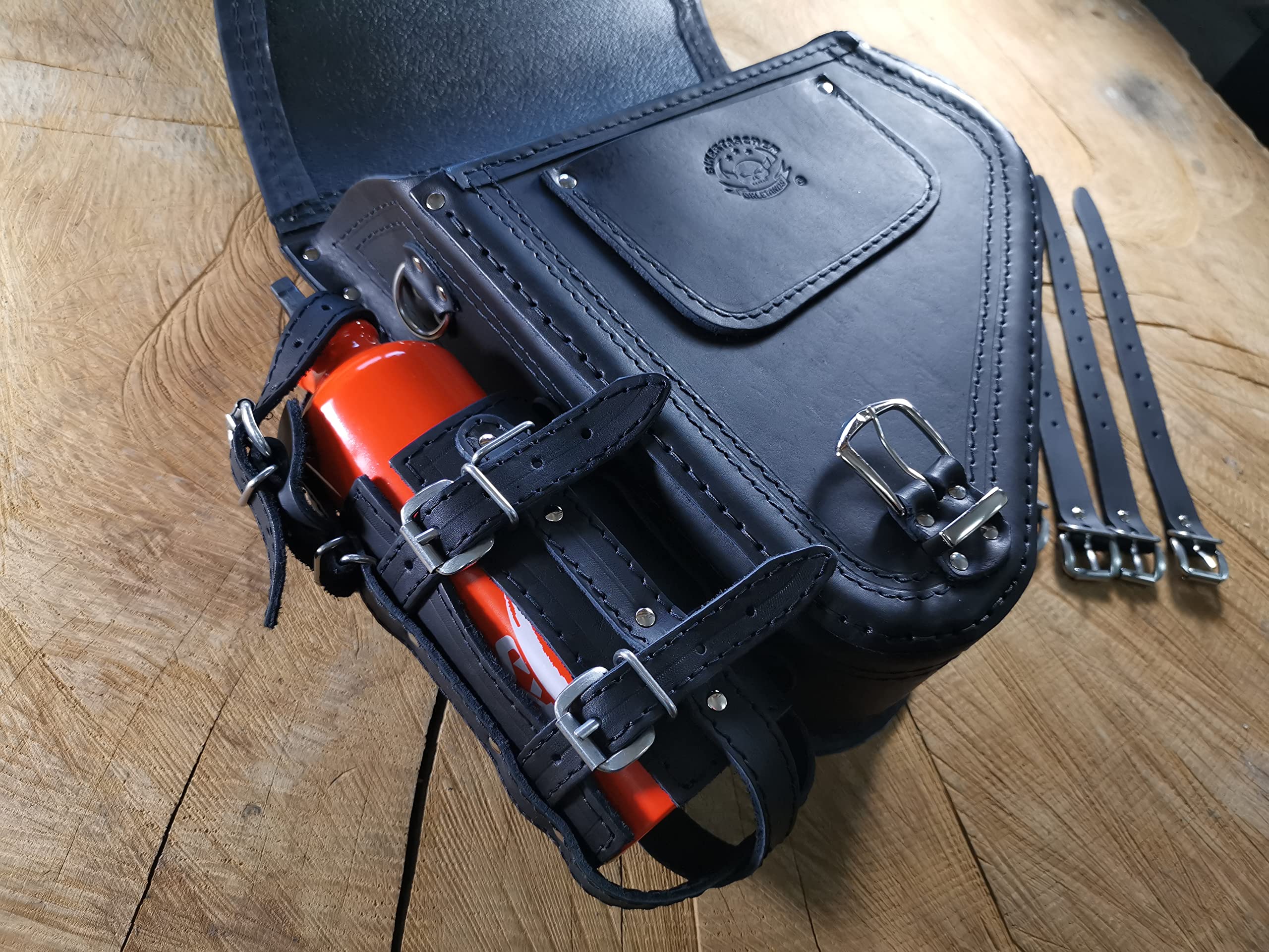 Sacoche Diablo Skull de Compatible avec Harley Davidson Softail Compatible avec Fatboy Heritage Starrahmen 2018
