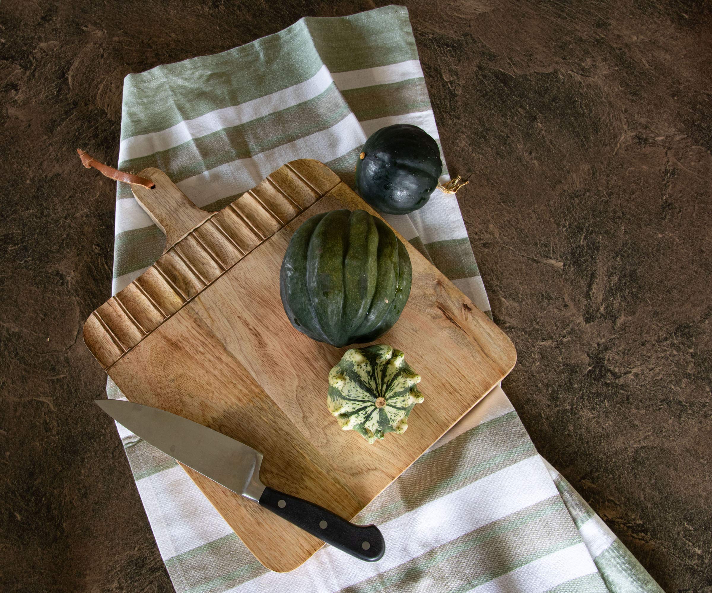Foreside Home & Garden - Tabla de cortar ancha rectangular de madera tallada a mano