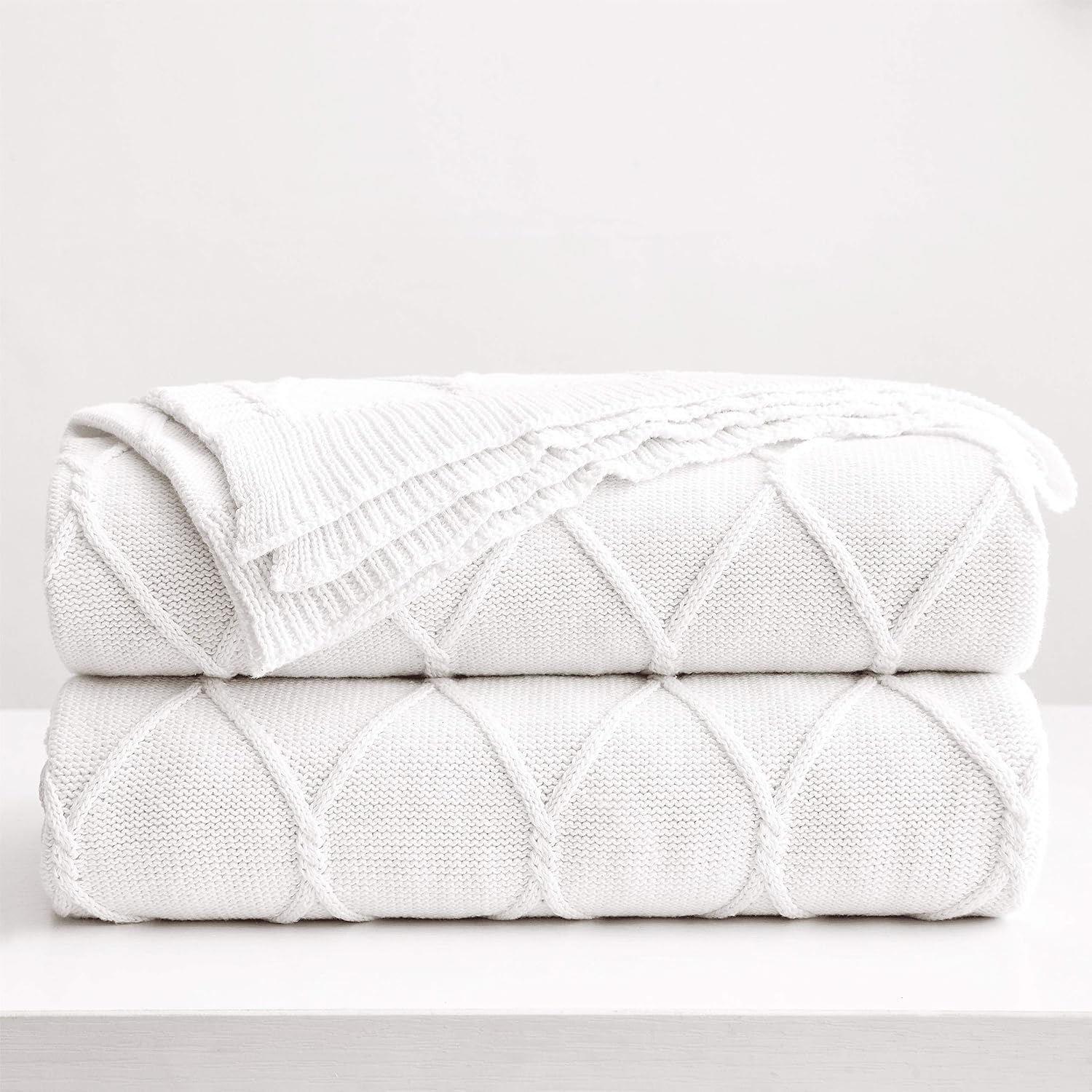 Amazoncom 100 Cotton White Cable Knit Throw Blanket With Bonus Laundering Bag Large 50 X 63 Inch Thick Amazoncom 100 Cotton White Cable Knit Throw Blanket With Bonus Laundering Bag Large 50 X 63 Inch Thick