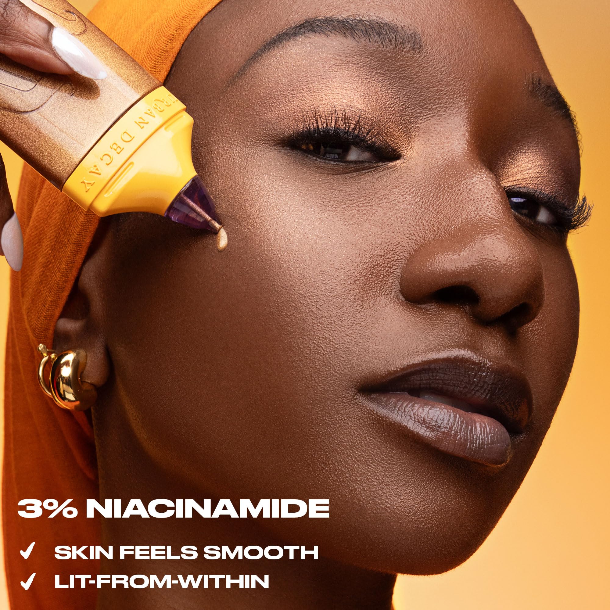 Urban Decay Facebond Luminizer, illuminante liquido impermeabile, formulato con 3% niacinamide e vitamina E, tonalità: Space Cowboy, 30 ml