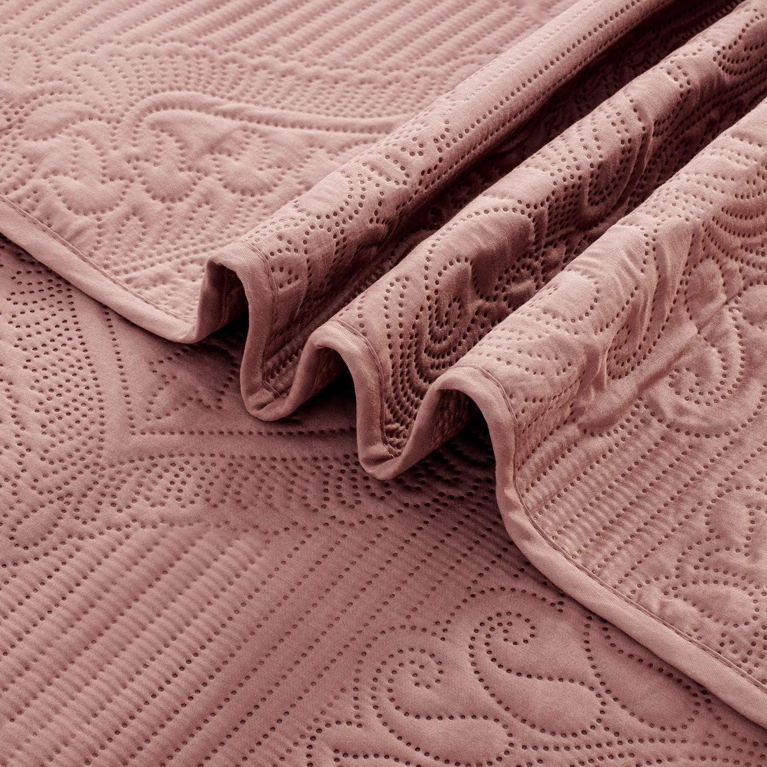 PU MEI 3 Pieces Bedspread Quilt Set King, Ultrasonic Embossed Comforter Bedding Cover, Soft Lightweight Bed Coverlet Sets for All Season Use, Bean Paste Pink