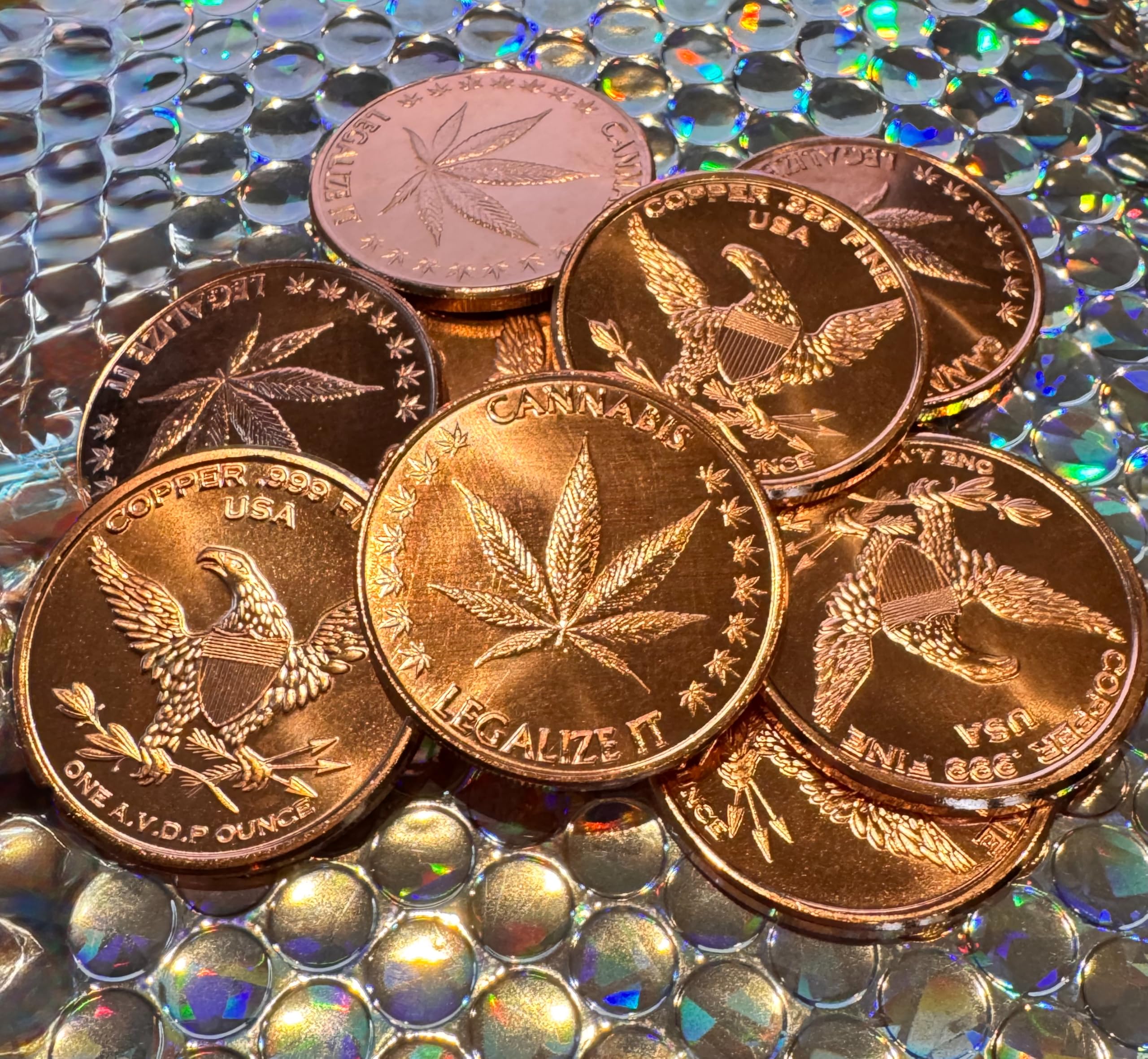 10 x 28,3 g Kupfer runde Cannabisblatt 999 feine Edelbarren Lieferung in Dose