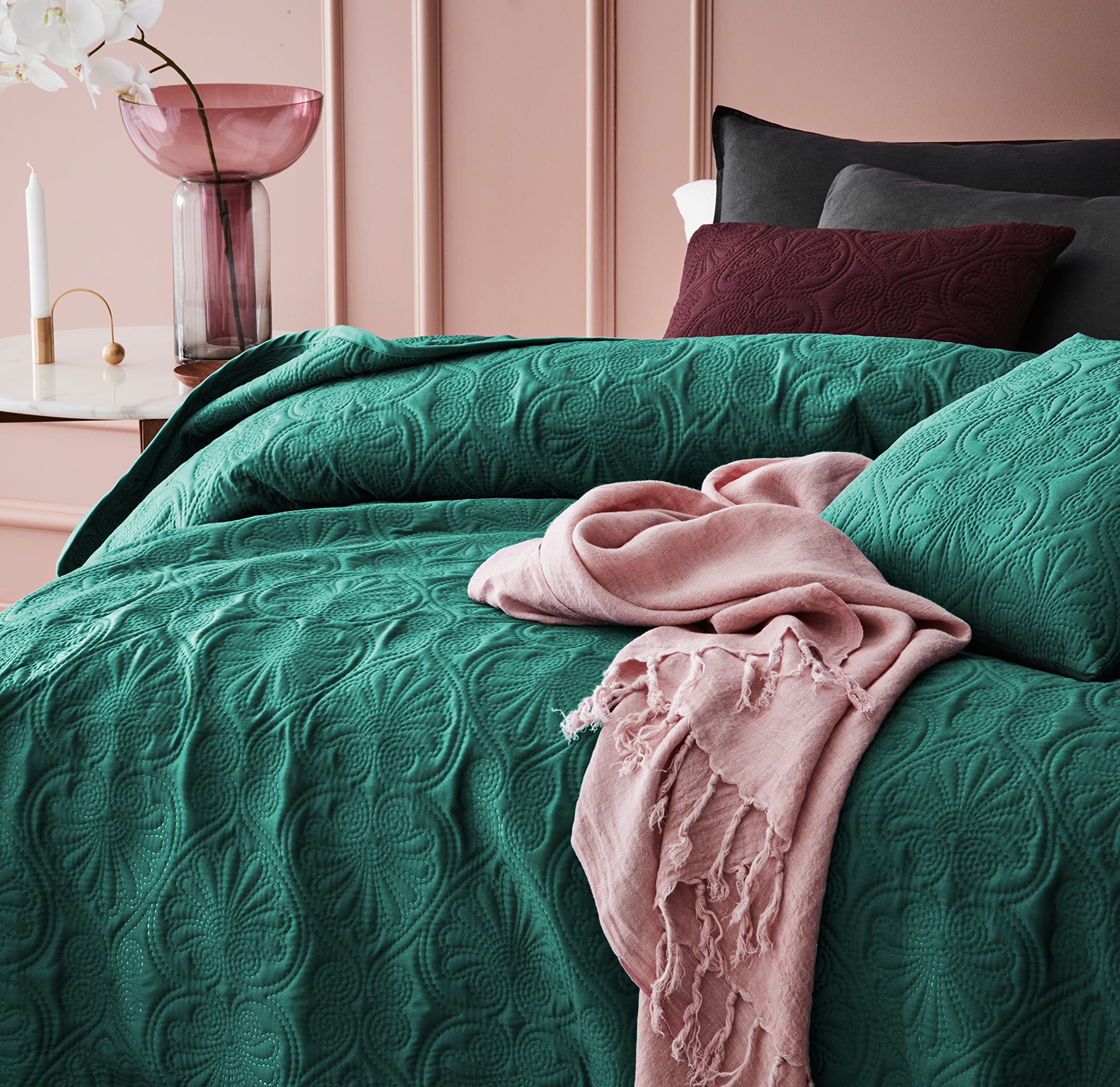 ROOM99 Leila Tagesdecke - elegantes Creme, 240 x 260 cm, vielseitig fü