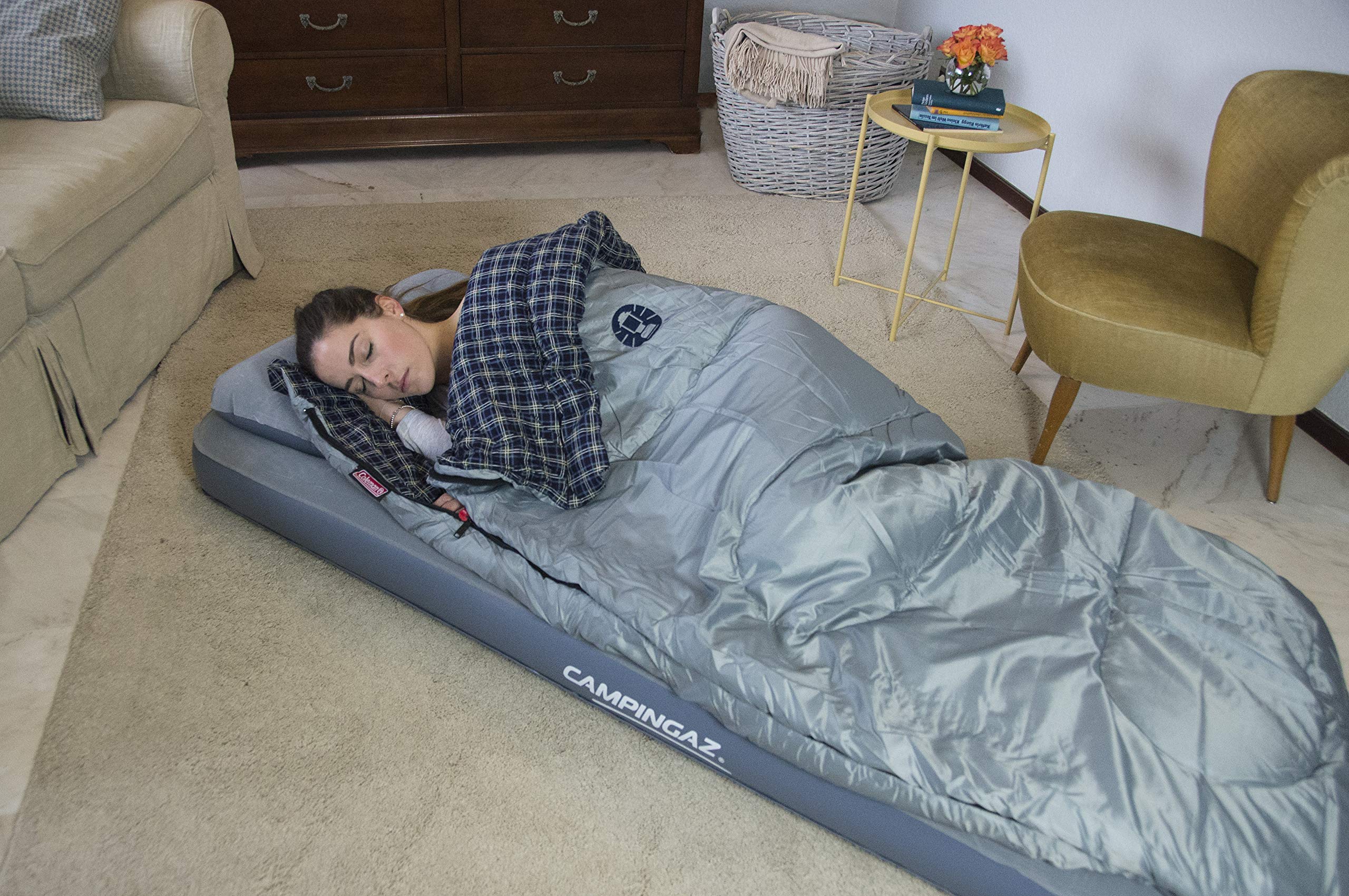 Campingaz Luftbett Quickbed Single - Indoor/Outdoor Luftmatratze eine Person, Velours Gästebett, Komfort Einzelbett, Campingbett, Wandern, Trekking, Festivals, 188 x 74 x 19 cm, max. 148 kg