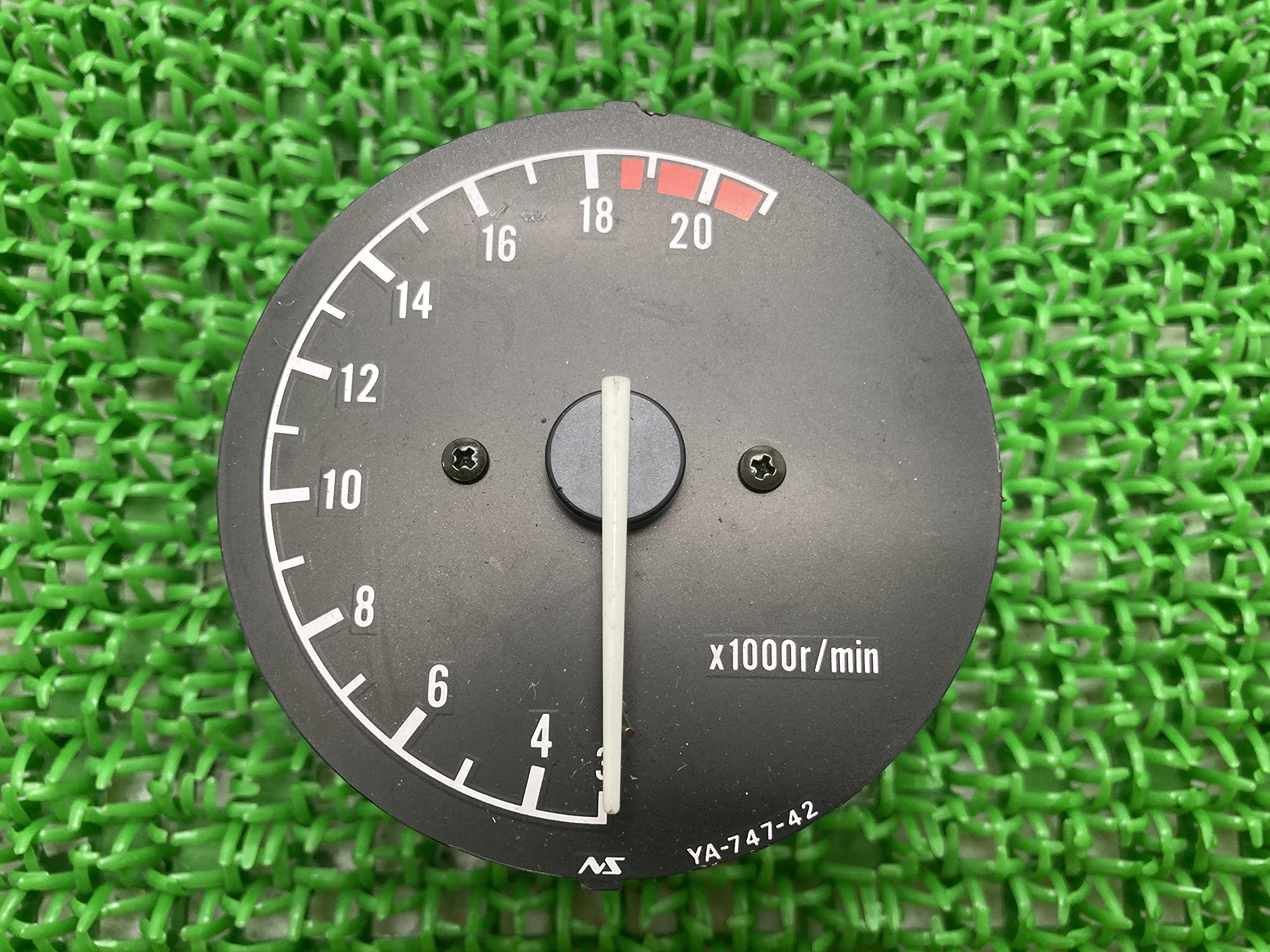 Amazon | FZR250R タコメーター YA-747-42 ヤマハ 純正 中古 バイク