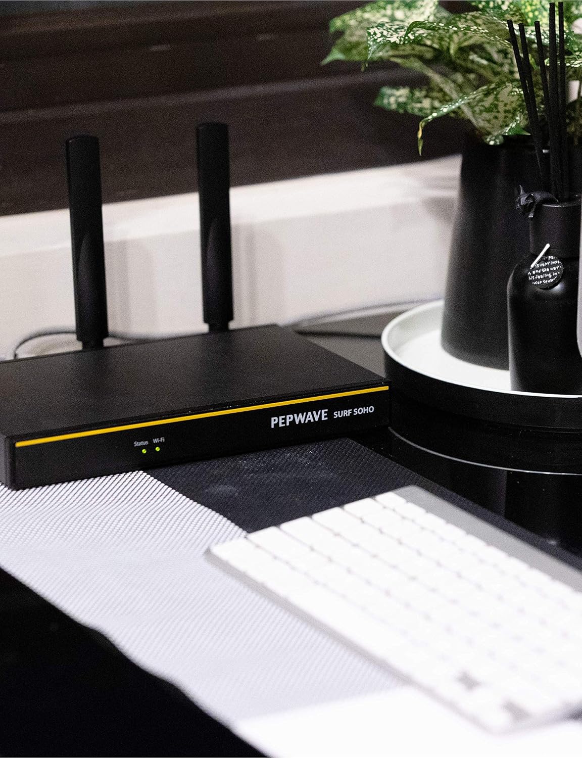 Peplink Surf SOHO MK3 Router SUS-SOHO-T - GR-8 Power Compact & Slim ...