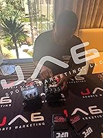 Vista 2 de Israel Adesanya autographed signed glove UFC Alex Pereira JSA COA Style Bender