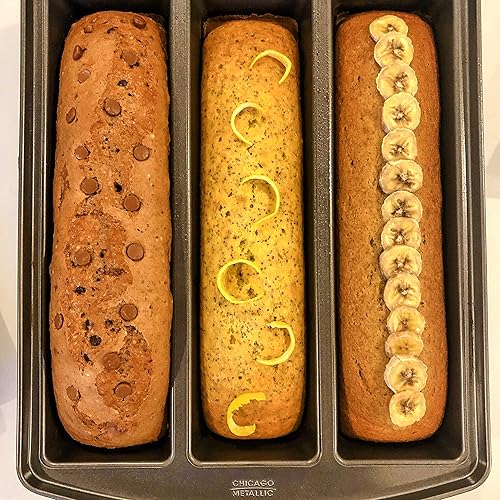 Vista 7 de Chicago Metallic Bandeja Profesional para Lasaña Trio, Perfecta para panes de molde, pasteles y más, 12.5 por 16 por 3 pulgadas, Plateado