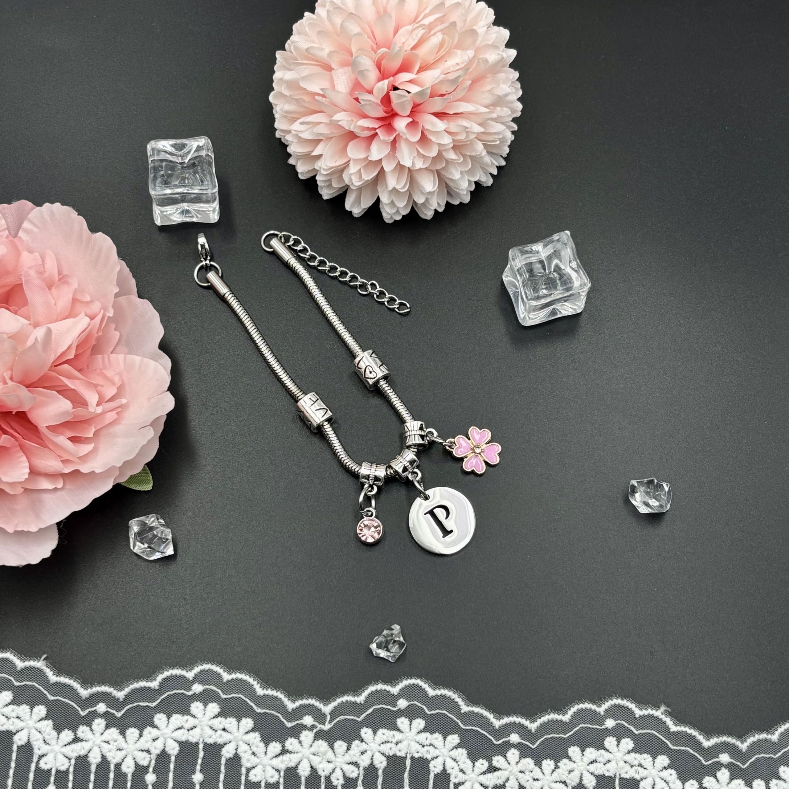 KJKJKJ A-Z 26 Lettera Iniziale Ciondolo Bracciale Donne Natale Regalo Personalizzazione Idee Regalo di Compleanno Bracciale,Figlia Sorelle Amici Amante Compleanno Natale Laurea Regalo Bracciale