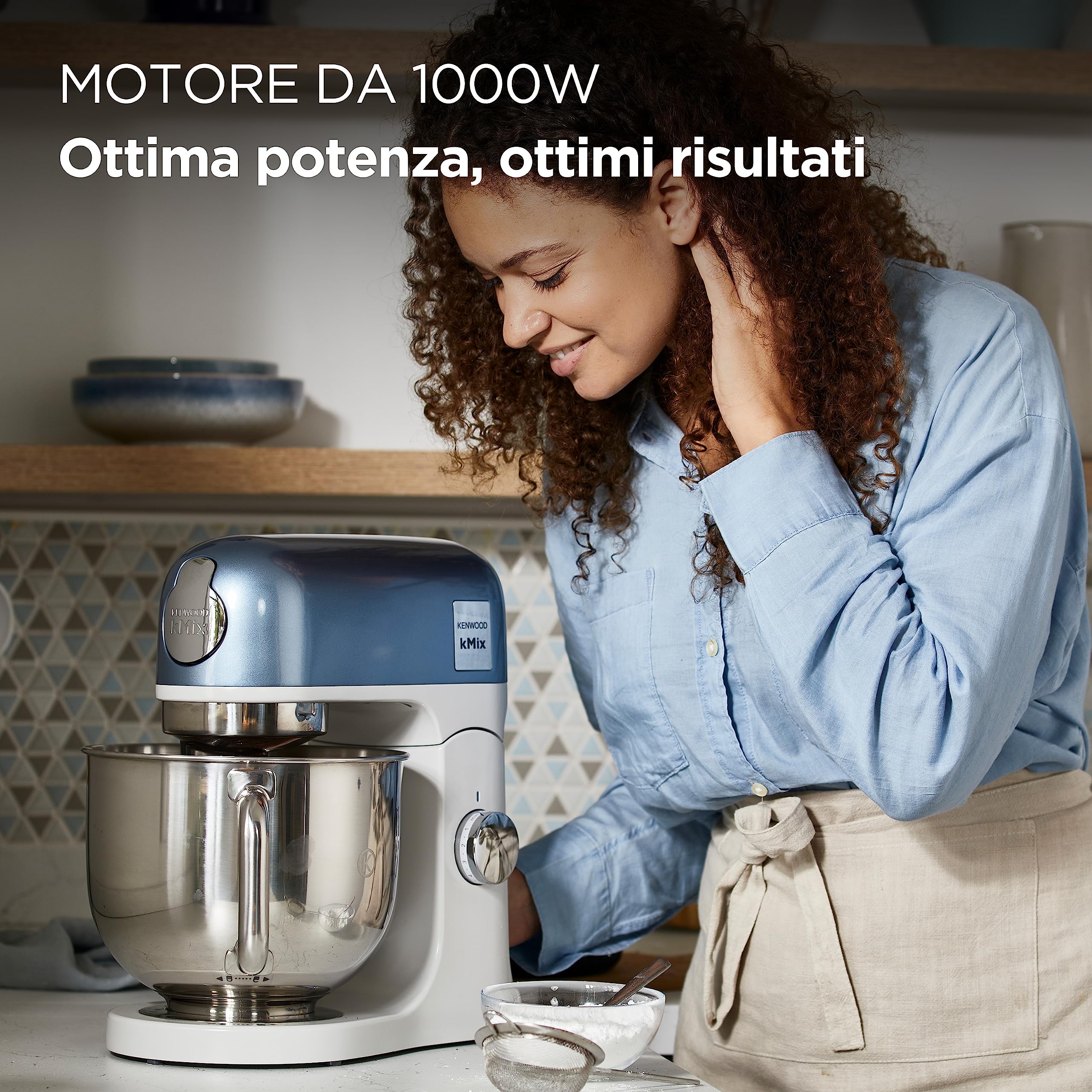 Kenwood KMX760BL KMIX Impastatrice Planetaria con Ciotola con manico in Acciaio da 5L, 3 Ganci di Miscelazione, Potenza 1000W, Personalizzabile con oltre 20 Accessori Acquistabili Separatamente, Blu