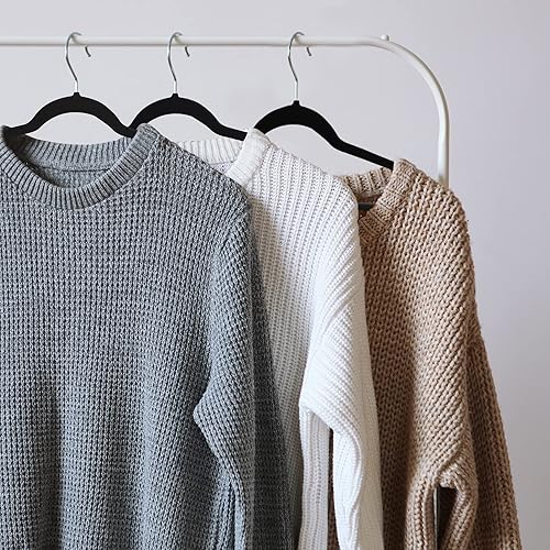 Miniatura 5 de Utopia Home Paquete de 20 perchas de terciopelo antideslizantes con gancho giratorio de 360 grados, para pantalones, abrigos, camisas y más (negro)