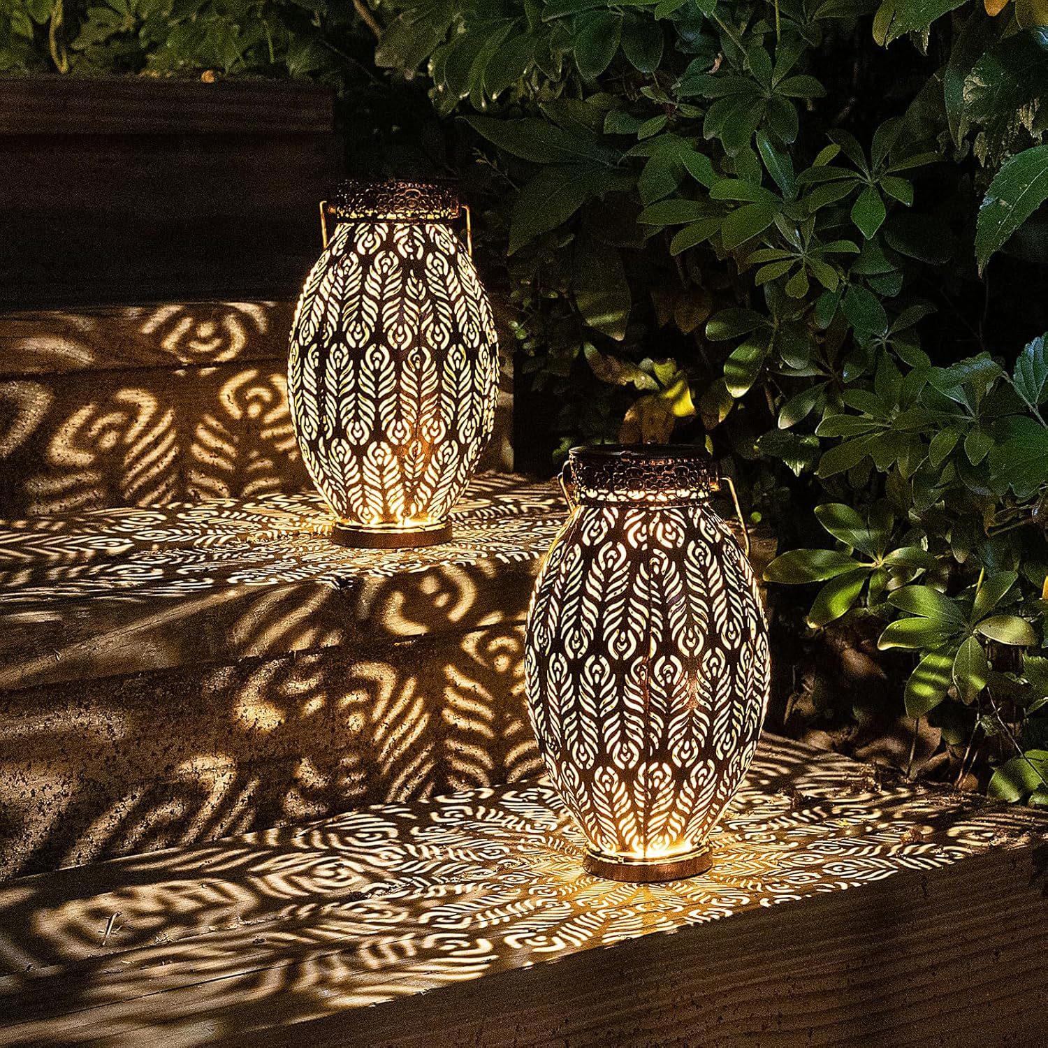 pearlstar Decorative Solar Lantern Lights Outdoor for Hanging Or Table