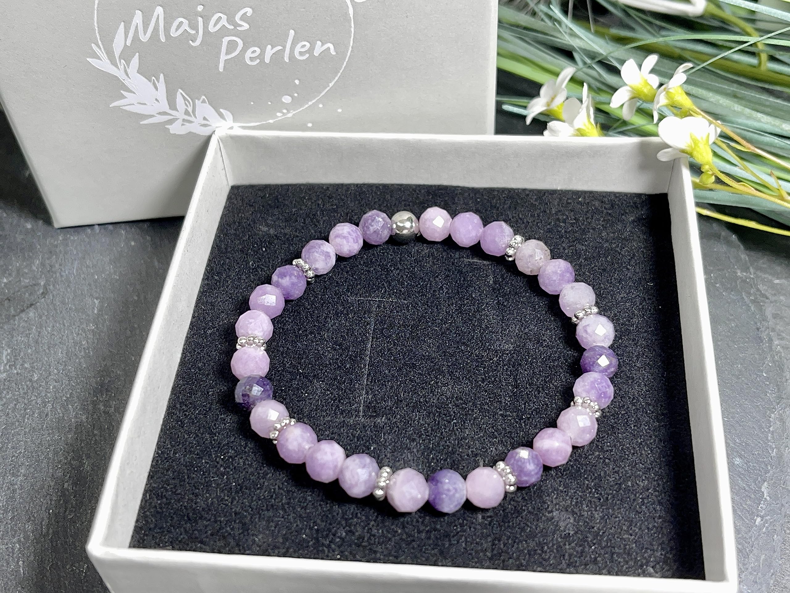 Edelsteinarmband mit platinierten Daisy-Perlen, anpassbar, Spiritueller Begleiter, Geschenk für Frauen, Liebe & Schutz - Handmade - personalisierbar