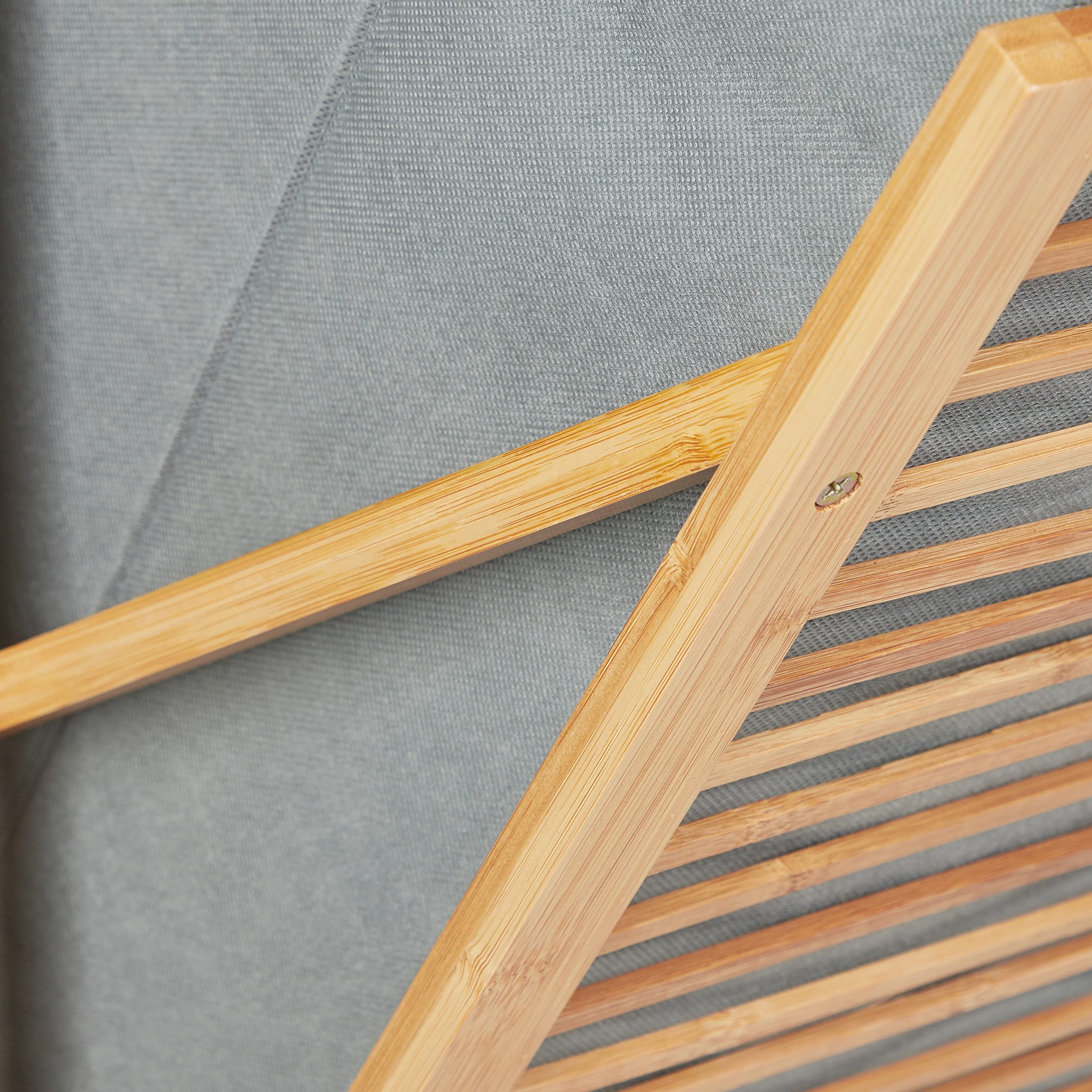 Relaxdays Scaffale con Portabiancheria, Cestino Pieghevole in Tessuto, Mobile in bambù, HLP 95x40x30 cm, Naturale/Grigio