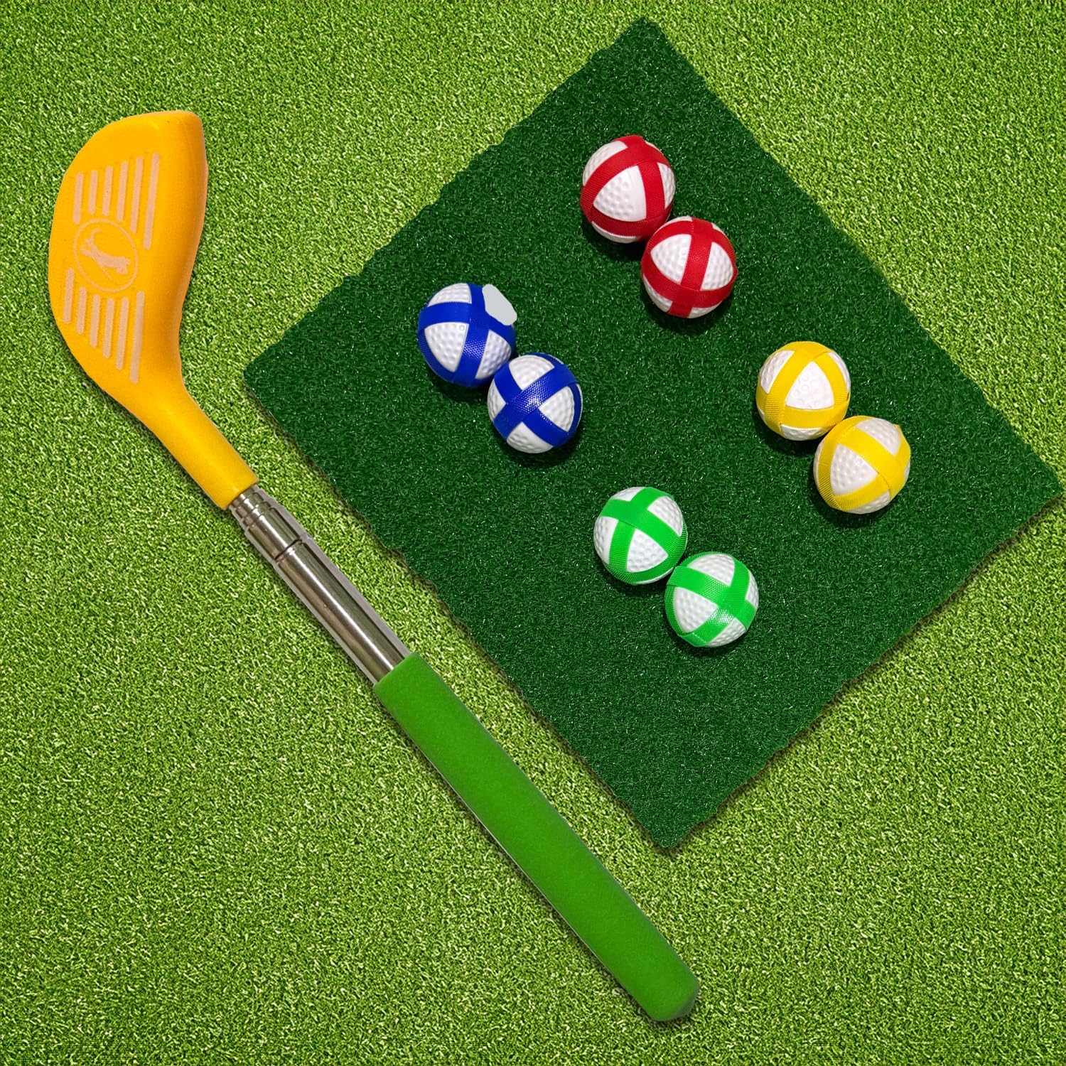 Golf Abschlag Matte Minigolf Für Zuhause - Mini Golf Set Indoor - 160x100 cm Golf Teppich - Inkl. 8 Bälle in 4 Farben - Minigolf Geschenk Für Zuhause