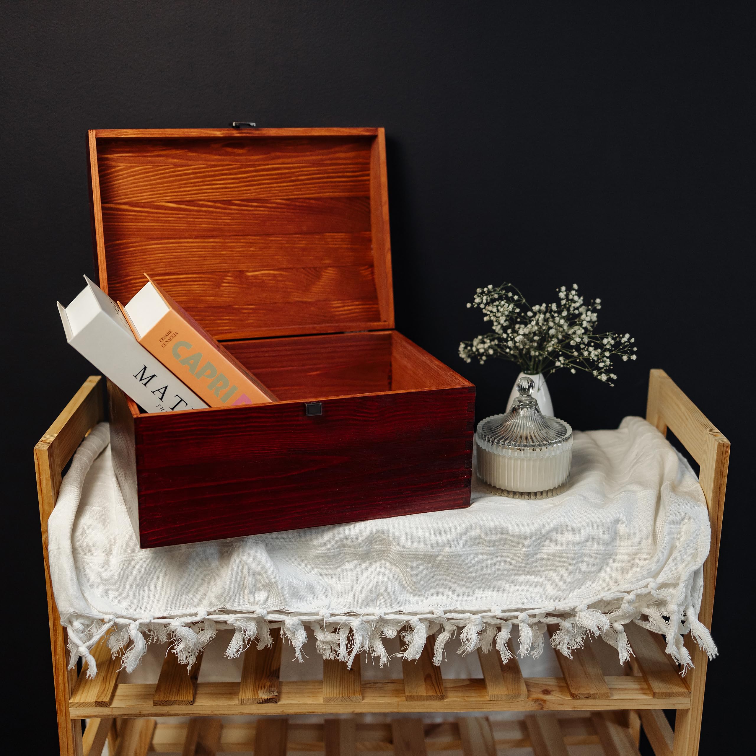 Creative Deco XXL Große Rot Holztruhe Holzkiste mit Deckel 34,5x25x19,2 cm | mit Schloss| Schatztruhe Groß Spielzeugkiste Holzbox Lackiert Kasten ohne Griffen | für Wertsachen und Spielzeuge