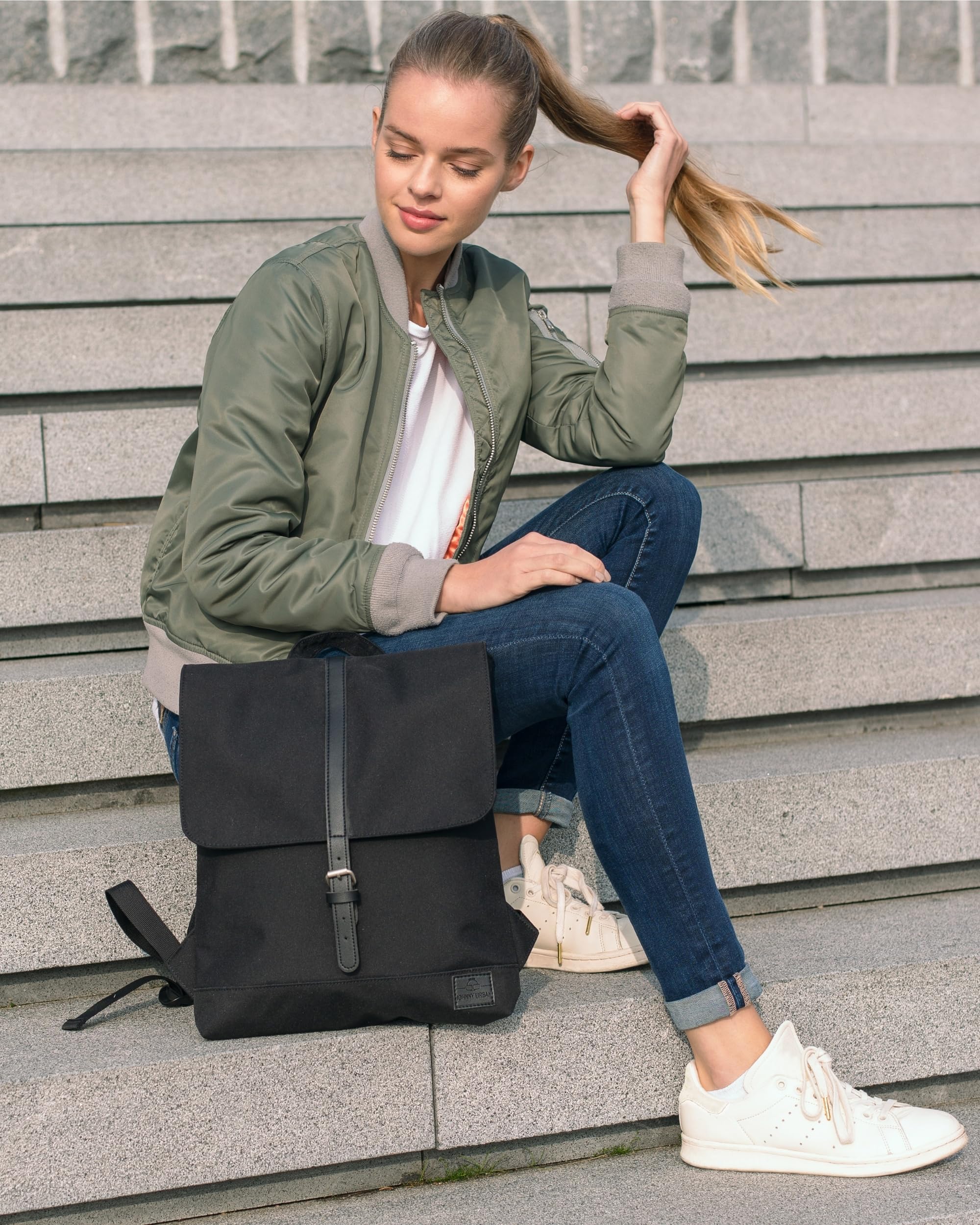 Johnny Urban Zaino Donna - Mia - Zainetto per Viaggio, Lavoro, Università, Ufficio - Backpack Piccolo Porta Pc 16 Pollici - Sacco Sportivo Leggero - Idrorepellente