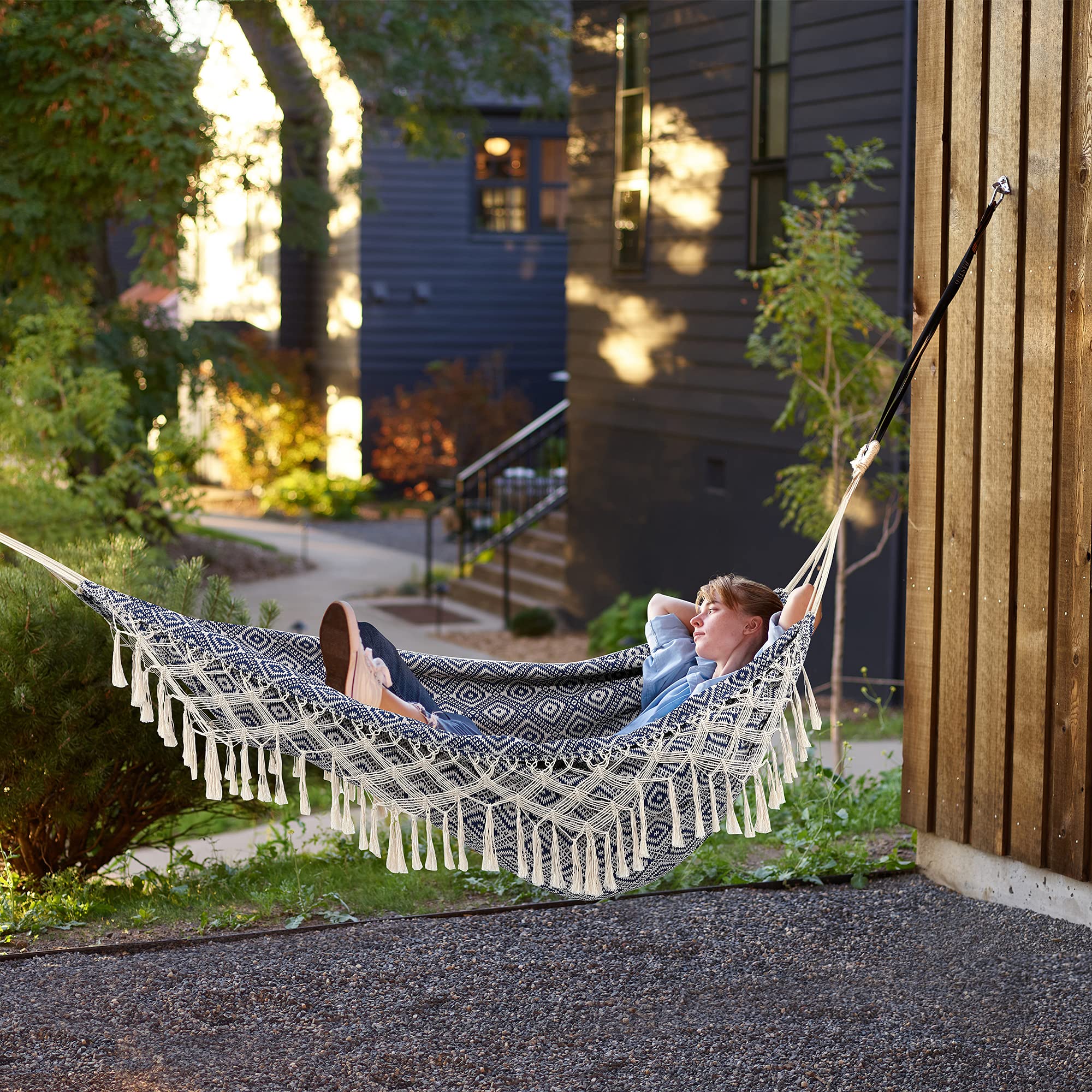 Hamaca de jardín con borlas, hamacas de jardín con transporte portátil, bolsa de lujo con flecos de macramé para patio, jardín, patio trasero, playa, tela de porche al aire libre e interior, hasta 450 7