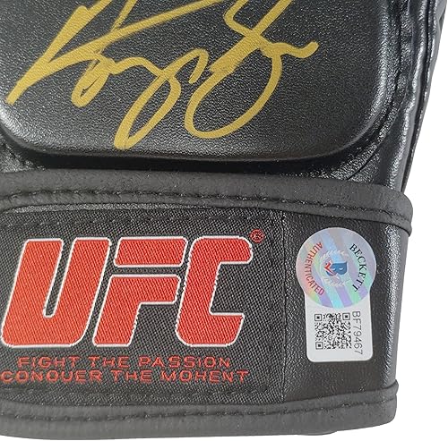 Miniatura 3 de Henry Cejudo - Guante de UFC firmado por Beckett, autógrafo auténtico de MMA, guantes de campeonato de lucha definitiva, regalos para hombres y