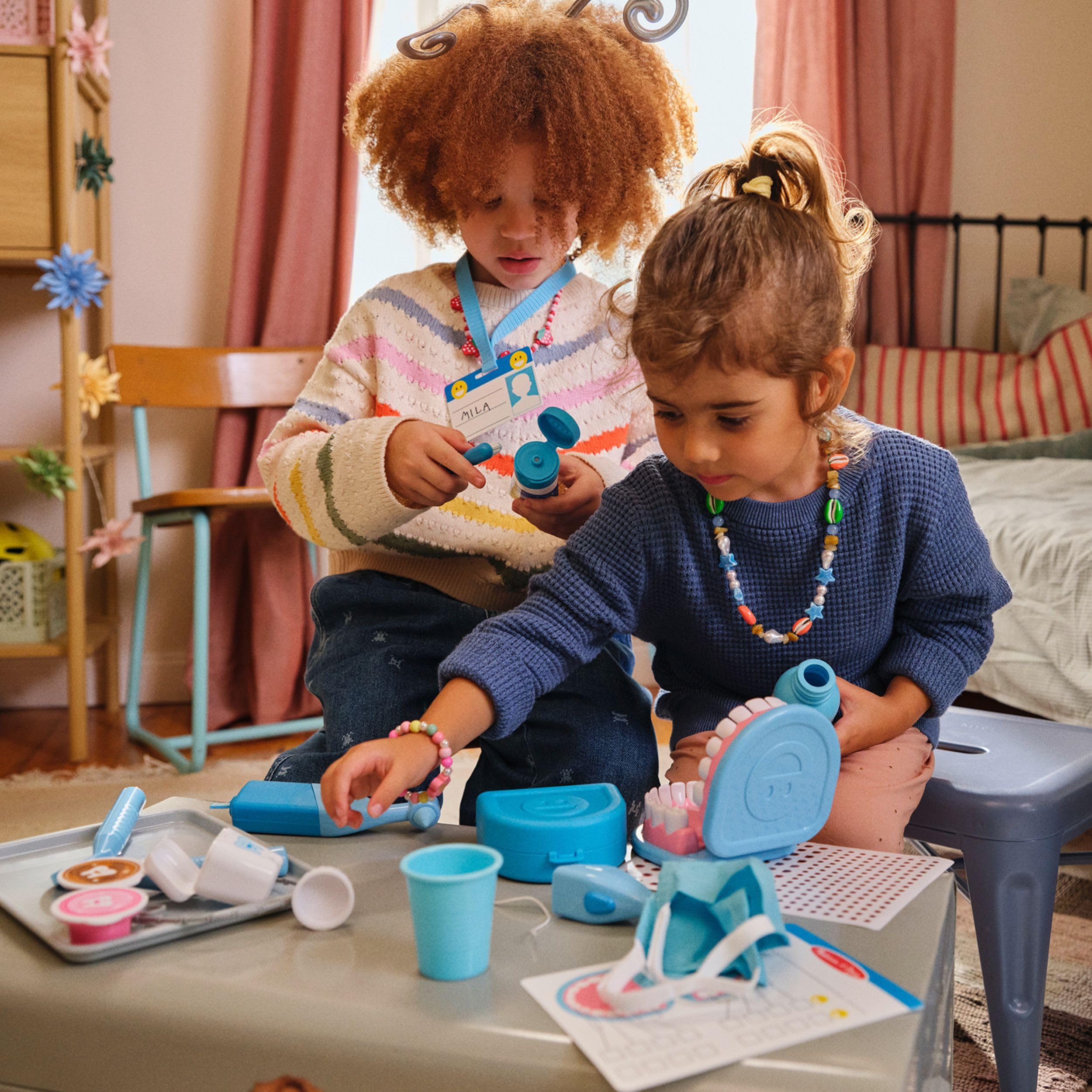 Melissa & Doug Set Per Piccoli Dentisti - Gioco Dentista con Attrezzi, Valigetta Medico, Giocattolo Educativo, Giochi di Imitazione Montessori, Regalo per Bambini e Bambine, 3+ Anni