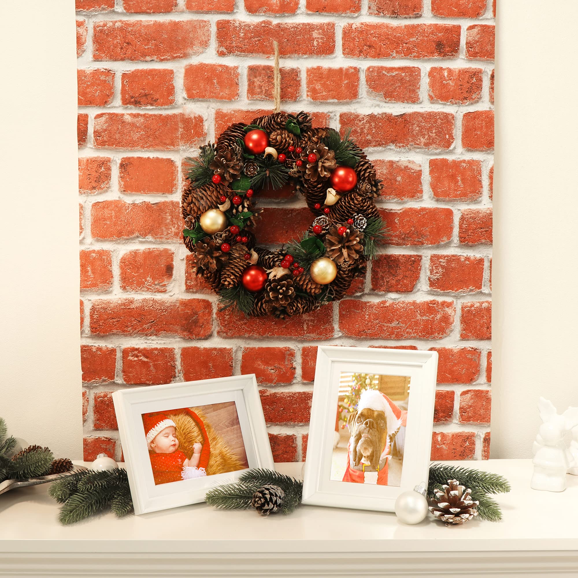 COM-FOUR® Ghirlanda natalizia per porta - Ghirlanda dell'Avvento con pigne e palline di Natale - Ghirlanda decorativa Ø ca. 30cm - Decorazione Natale (palline dorate + rosse)