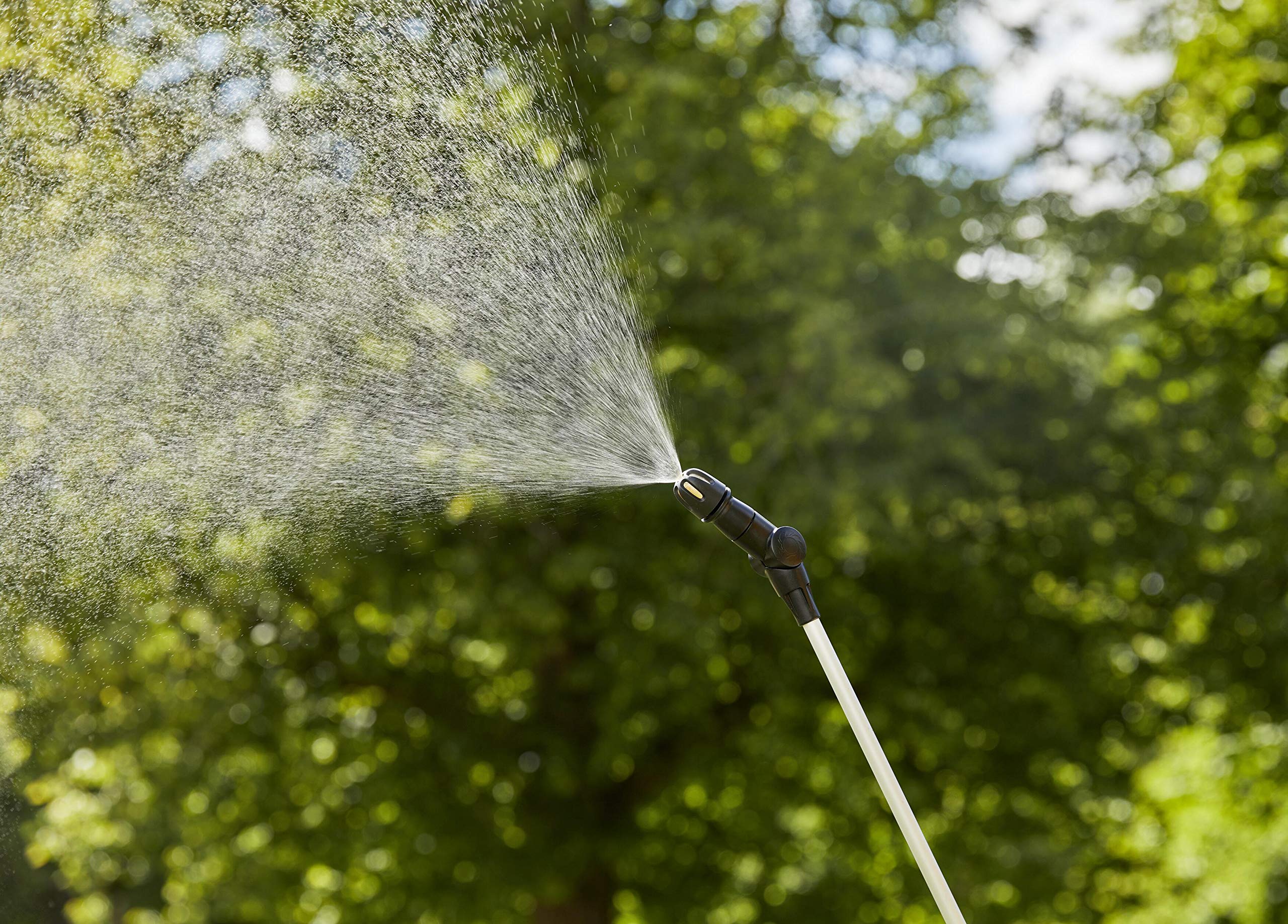 Gardena rura teleskopowa: Rura o długości 40-100 cm umożliwia opryskiwanie wysokich drzew, krzewów i roślin przy glebie. Do wszystkich opryskiwaczy ciśnieniowych Gardena o poj. 3 l i 5 l (11154-20)