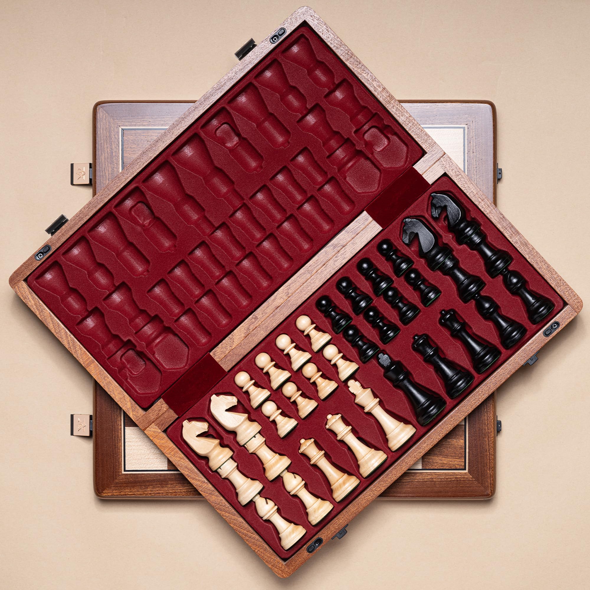 A&A Premium Natur-Mahagoni Klappbares Schachset, mit 38 cm Brett & 7,6 cm Königshöhe Staunton-Schachfiguren, Includes 2 Extra Queens and Einer Aufbewahrungstasche