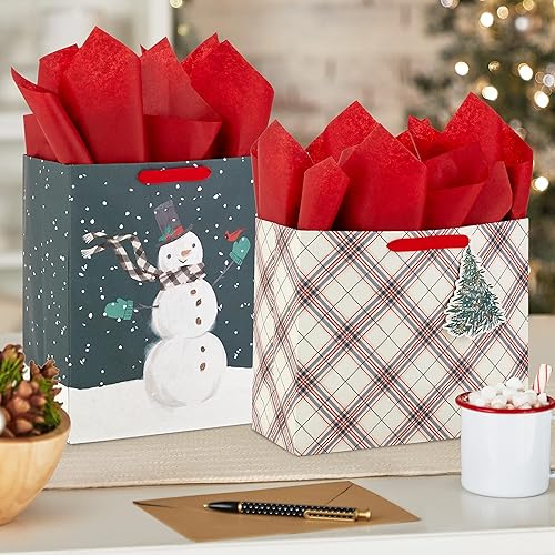 Miniatura 2 de Hallmark Surtido de bolsas de regalo de Navidad con papel de seda (3 bolsas 2 grandes de 13 pulgadas, 1 grande horizontal de 10 pulgadas) Santa con
