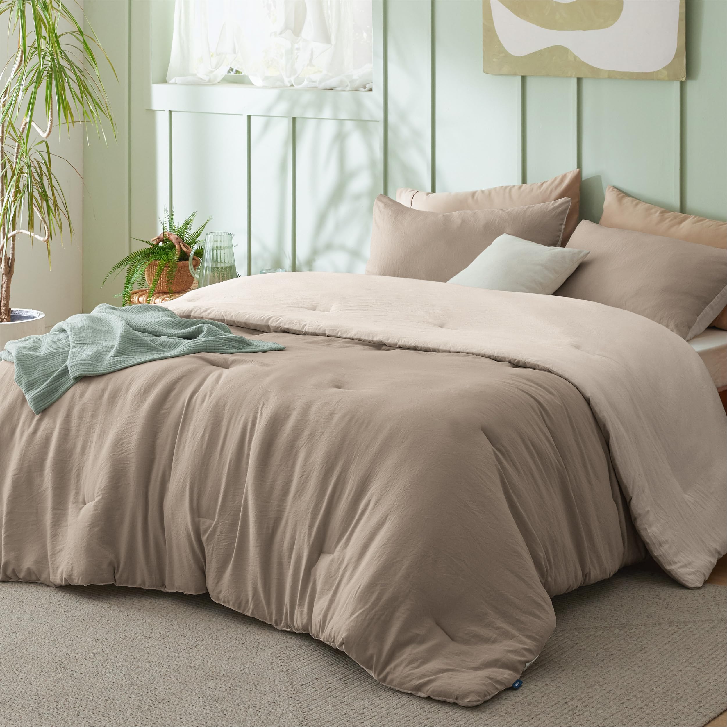 Bedsure Twin/Twin XL Comforter Set, Reversible Khaki Soft Prewashed Bedding for All Seasons, 2 Pieces Warm Down Alternative Bed Set, 1 Lightweight Comforter (68"x88") and 1 Pillowcase