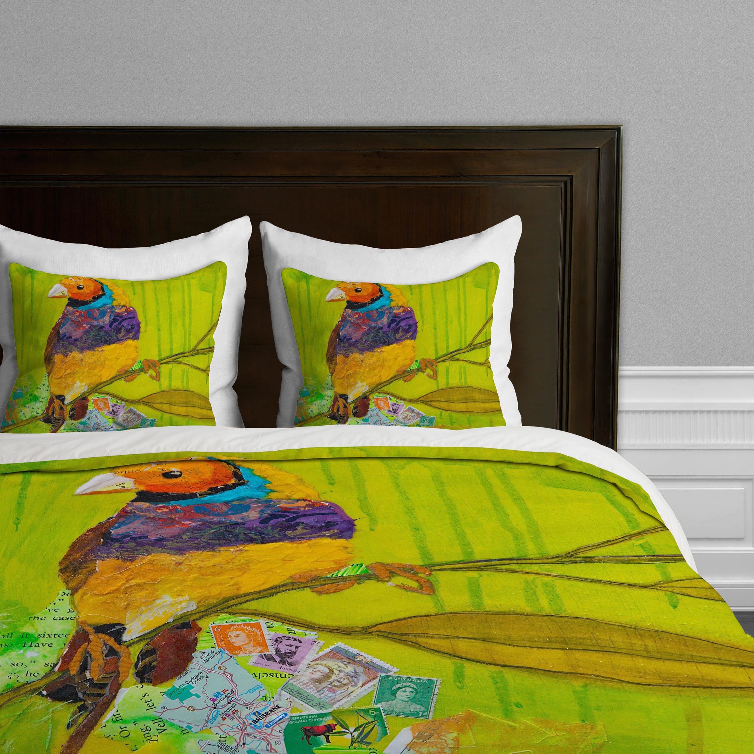 Funda de edredón Queen Deny Designs Elizabeth St Hilaire Nelson Gouldian Finch textil hogar elegante