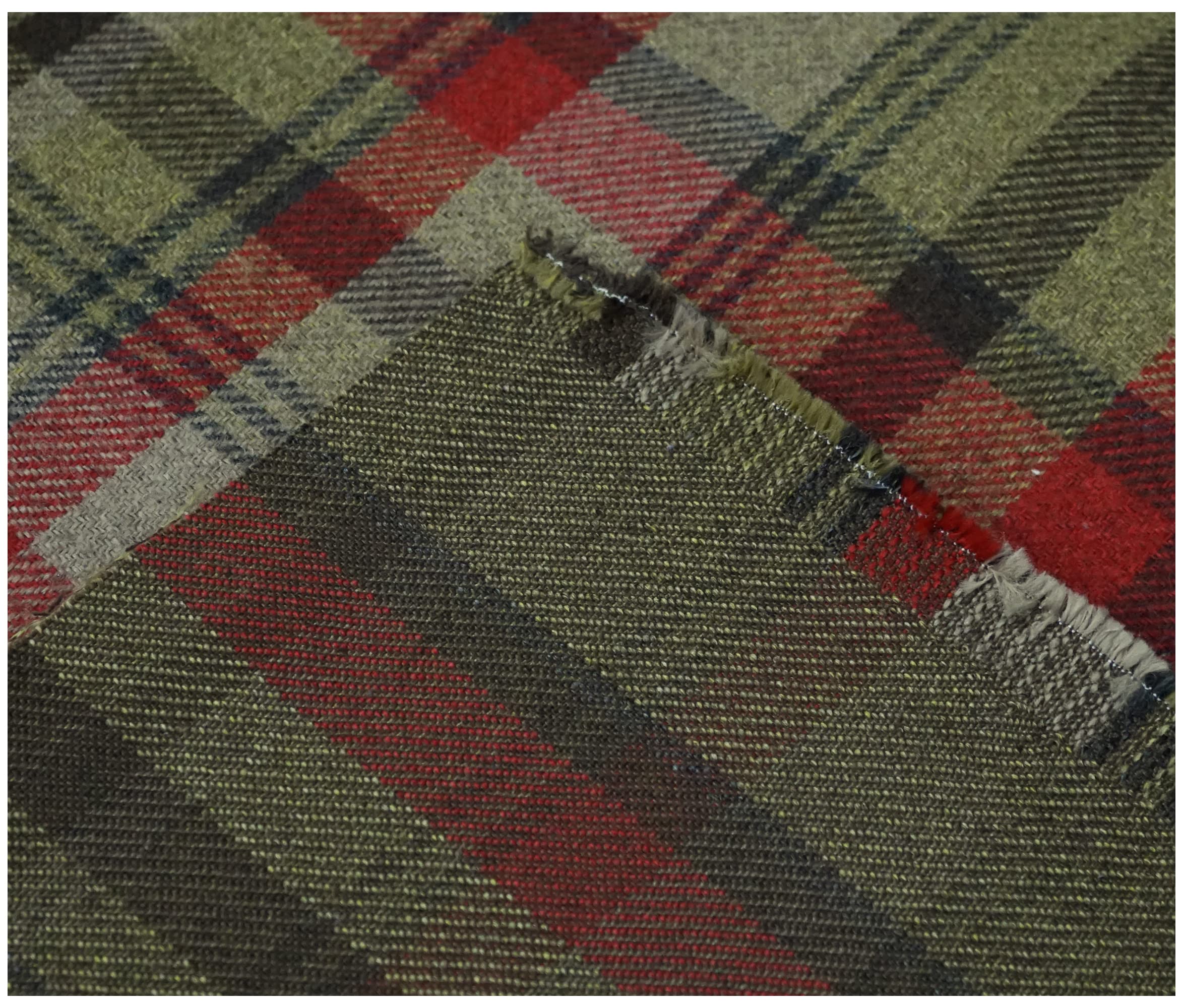 Skye Balmoral Thick Wool Effect Tartan Upholstery Curtain Fabric Sofa Plaid Fabric (200 x 140cm (2 Metre), Hunter) - Image 4