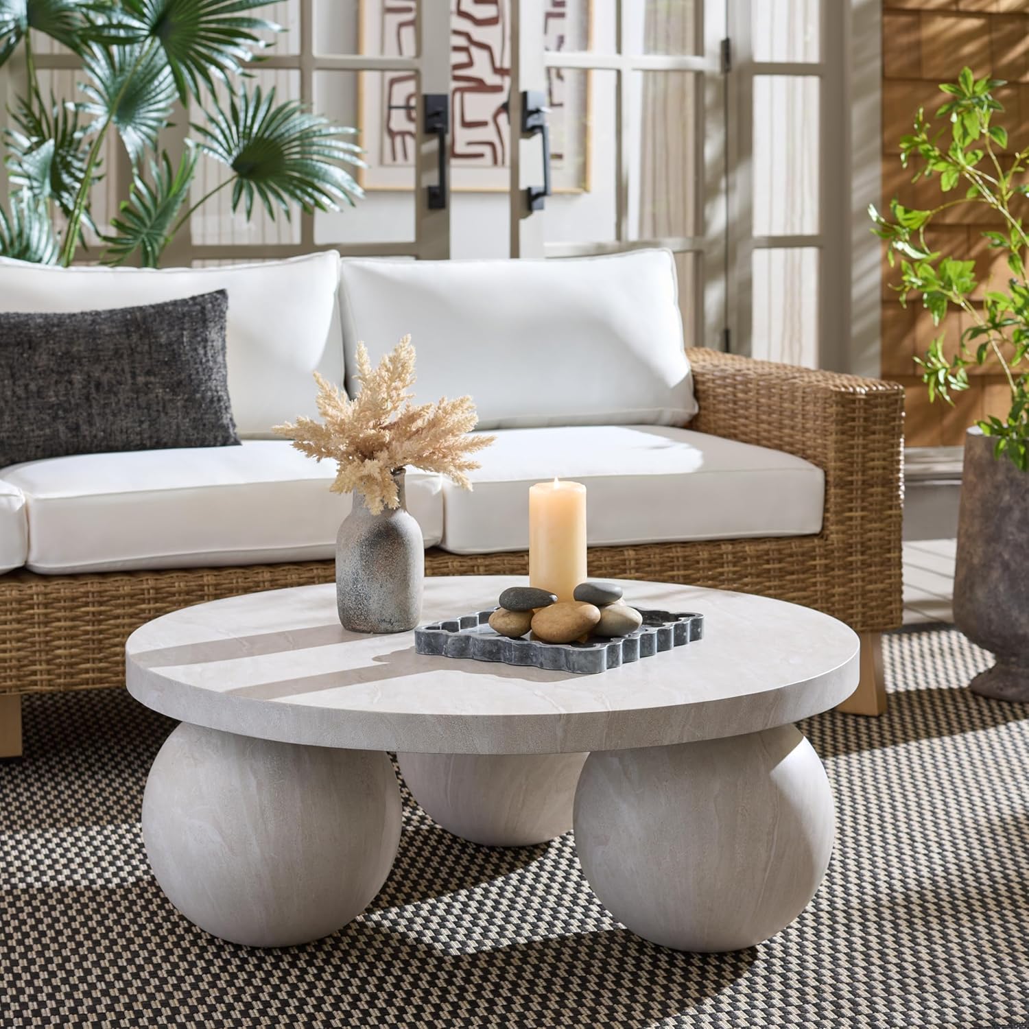 SAFAVIEH Outdoor - Tina Coffee Table - Smoke - Weather Resistant - Ideal for Deck, Patio, Backyard, 37.8" W x 37.8" D x 14.2" H (PAT6215B)