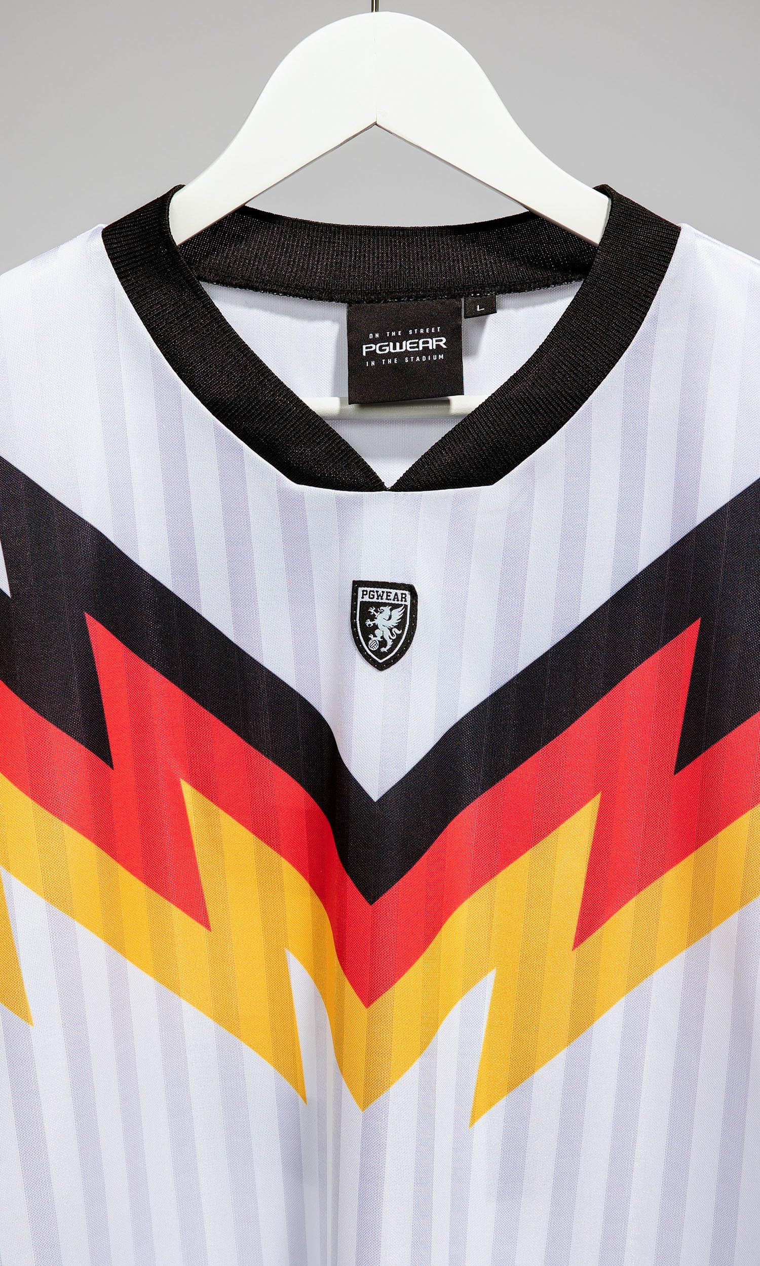 PGWEAR Fußball Trikot – Herren Trikot im Deutschland-Stil mit Rückennummer 12 – Limitierte Edition – Made in Europe