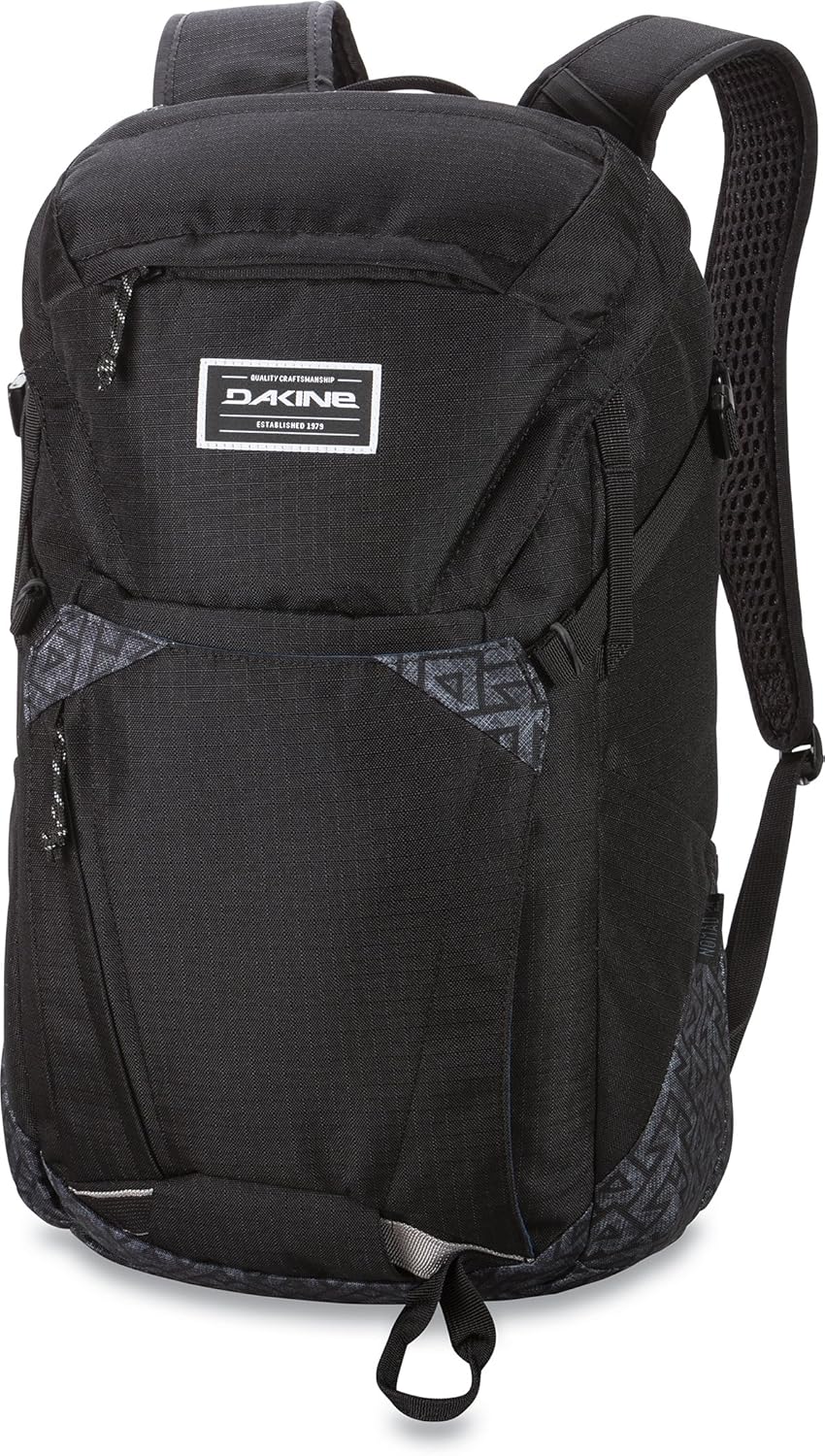 dakine 24l canyon backpack